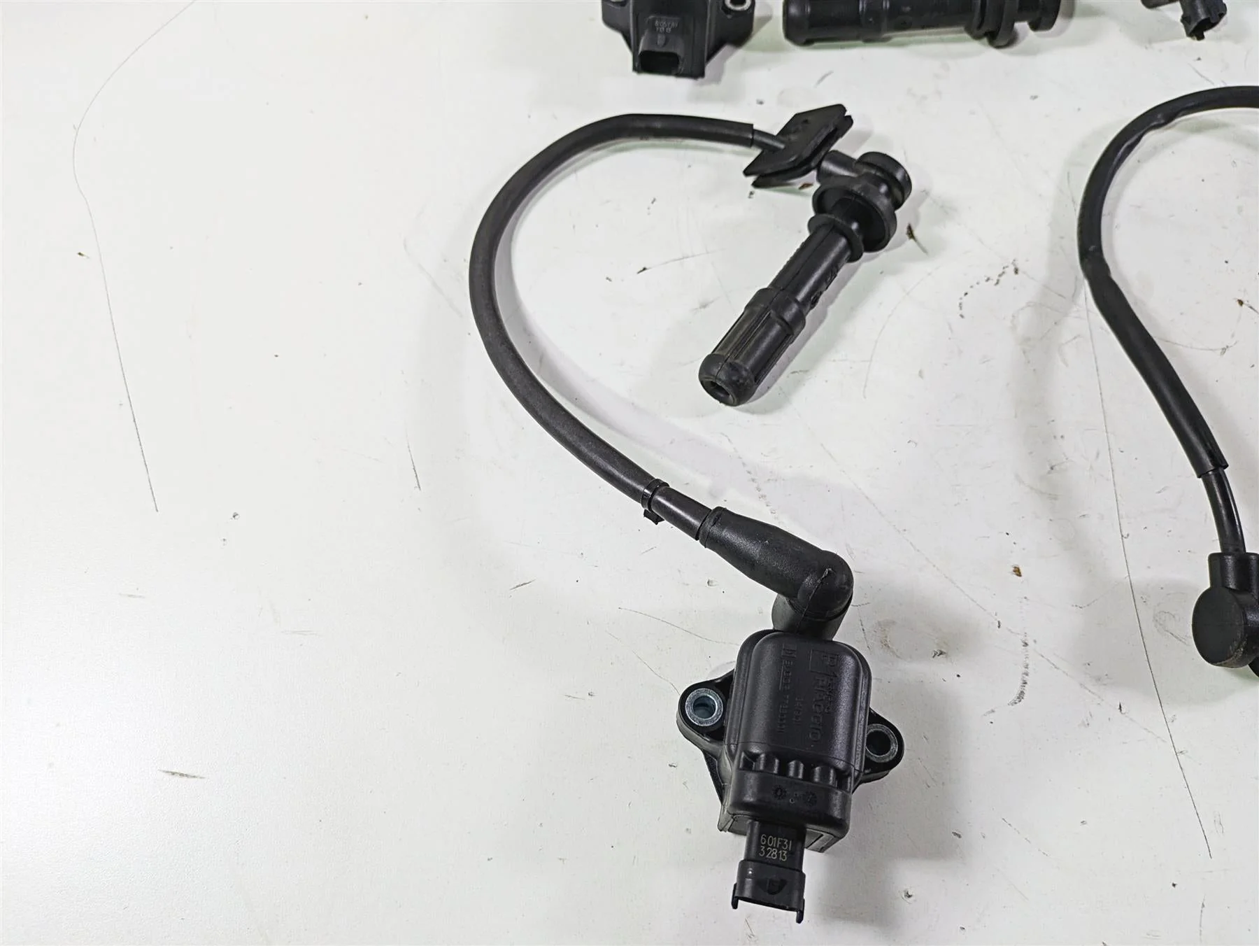 2014 Moto Guzzi California 1400 Touring Ignition Coil Wires Plug Set 641901 - Image 10
