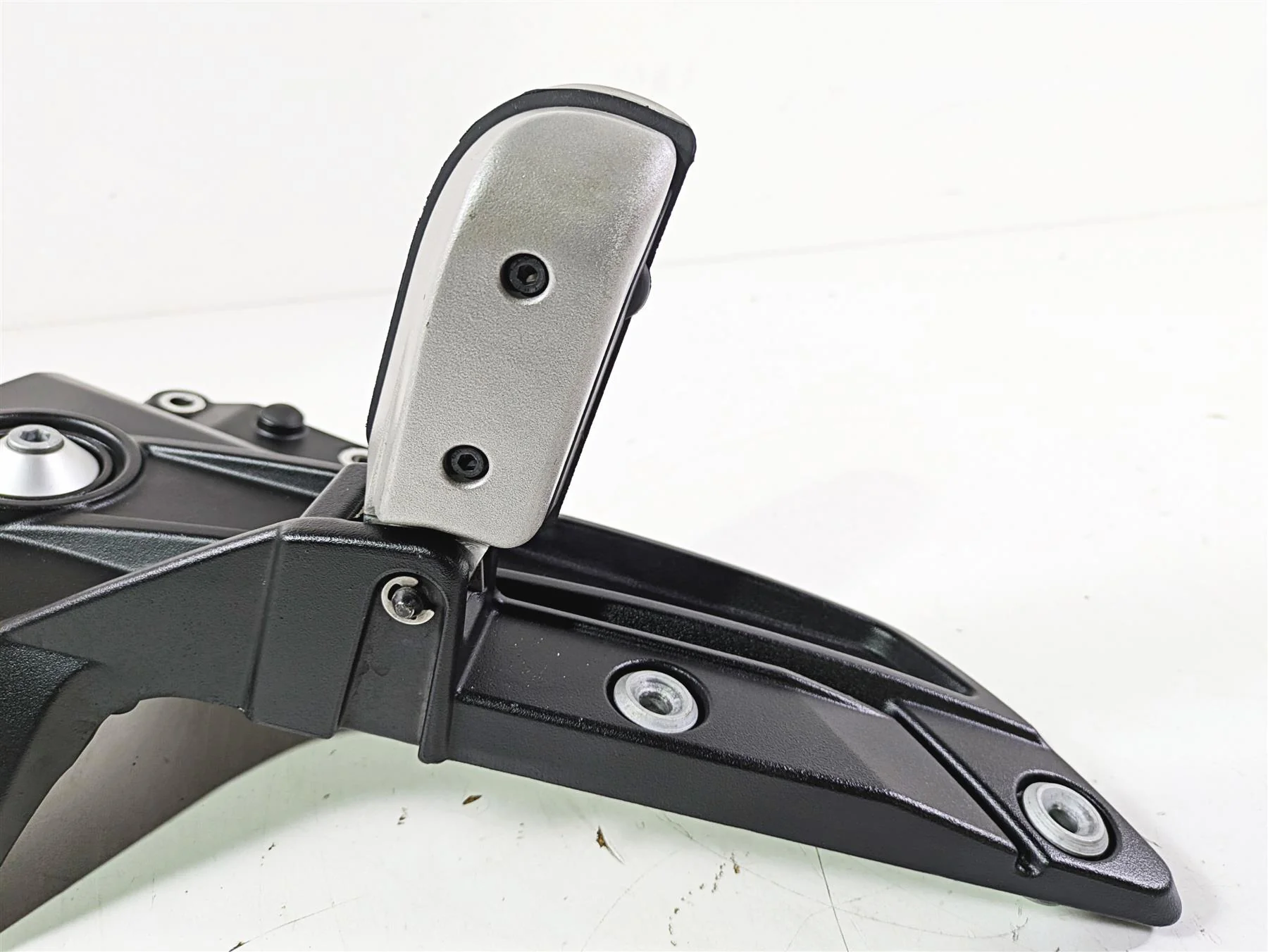2014 Moto Guzzi California 1400 Touring Left Rear Footpeg + Bracket 88733100XNB - Image 8