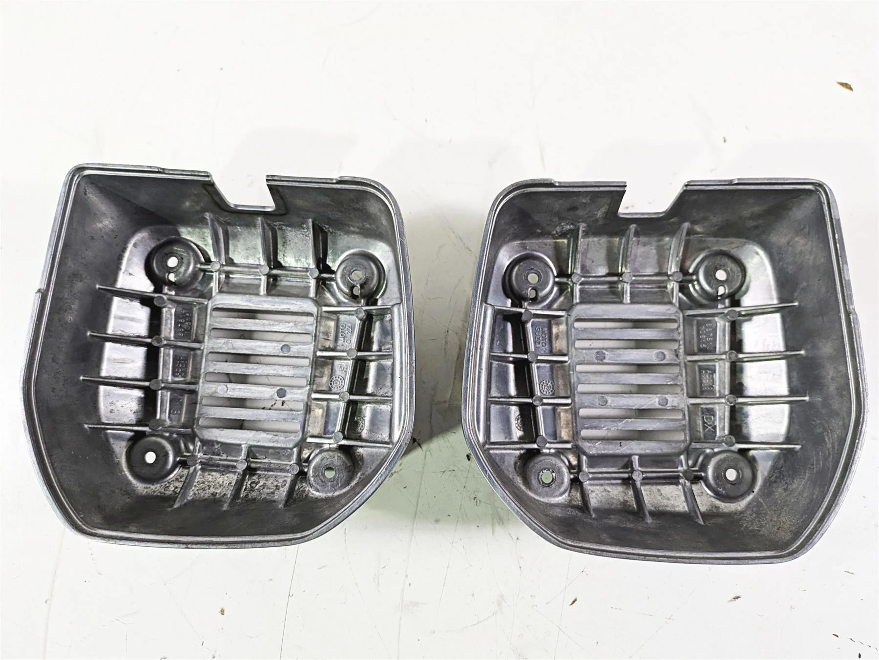 2014 Moto Guzzi California 1400 Touring Left Right Engine Valve Covers 887814 - Image 6