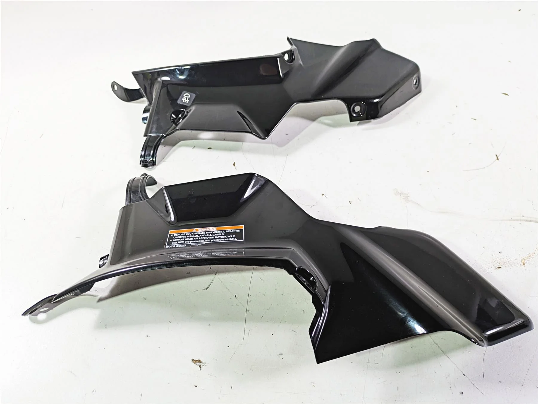 2014 Moto Guzzi California 1400 Touring Neck Frame Cover Fairing Set B063717 - Image 5