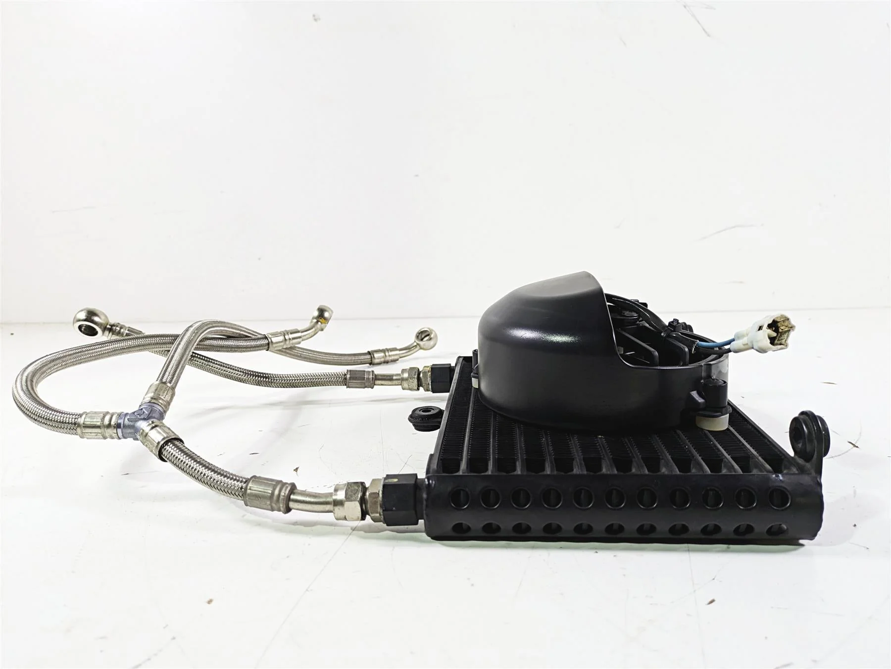 2014 Moto Guzzi California 1400 Touring Oil Cooler Lines & Fan Set B063090 - Image 3