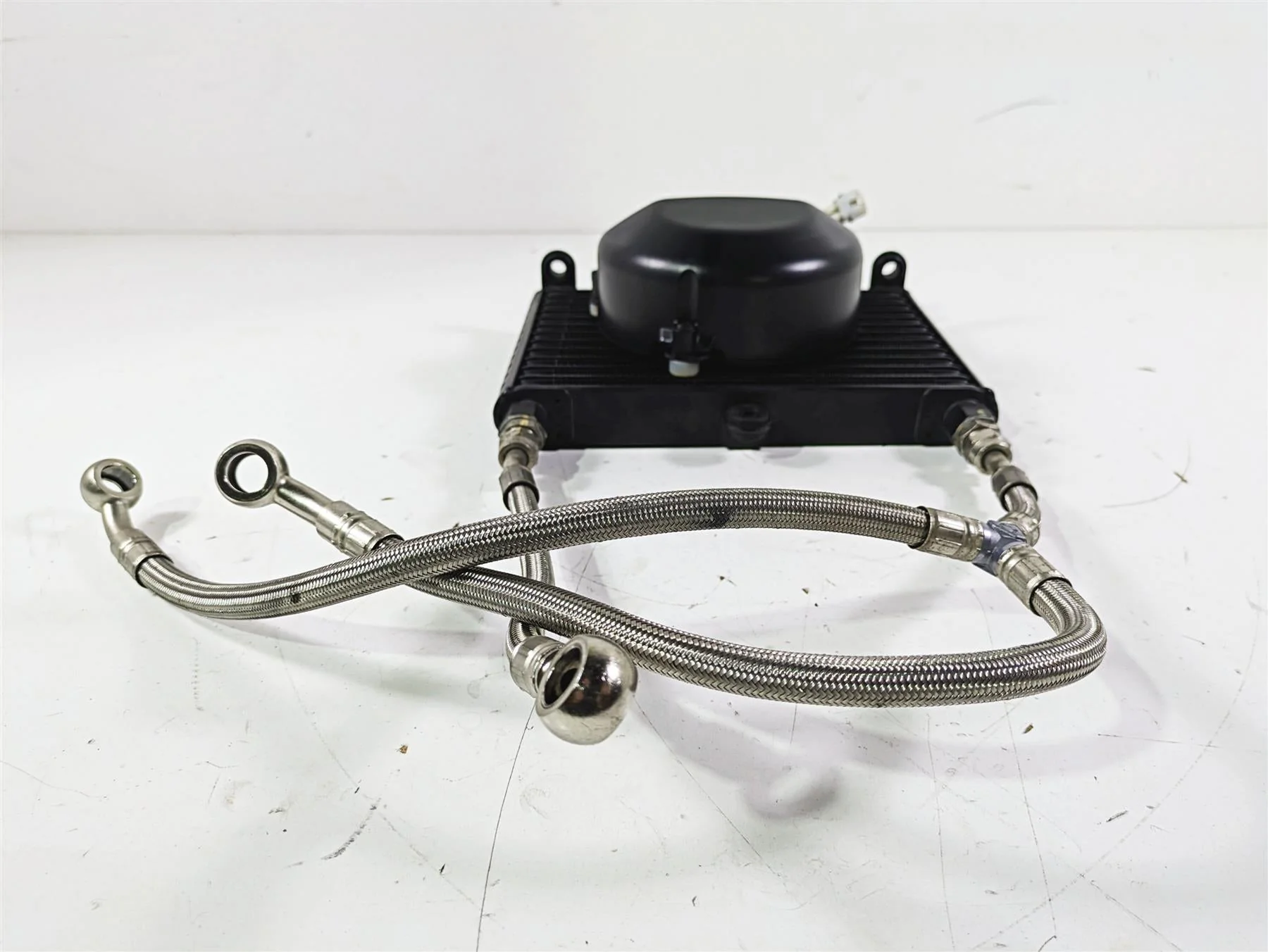 2014 Moto Guzzi California 1400 Touring Oil Cooler Lines & Fan Set B063090 - Image 4