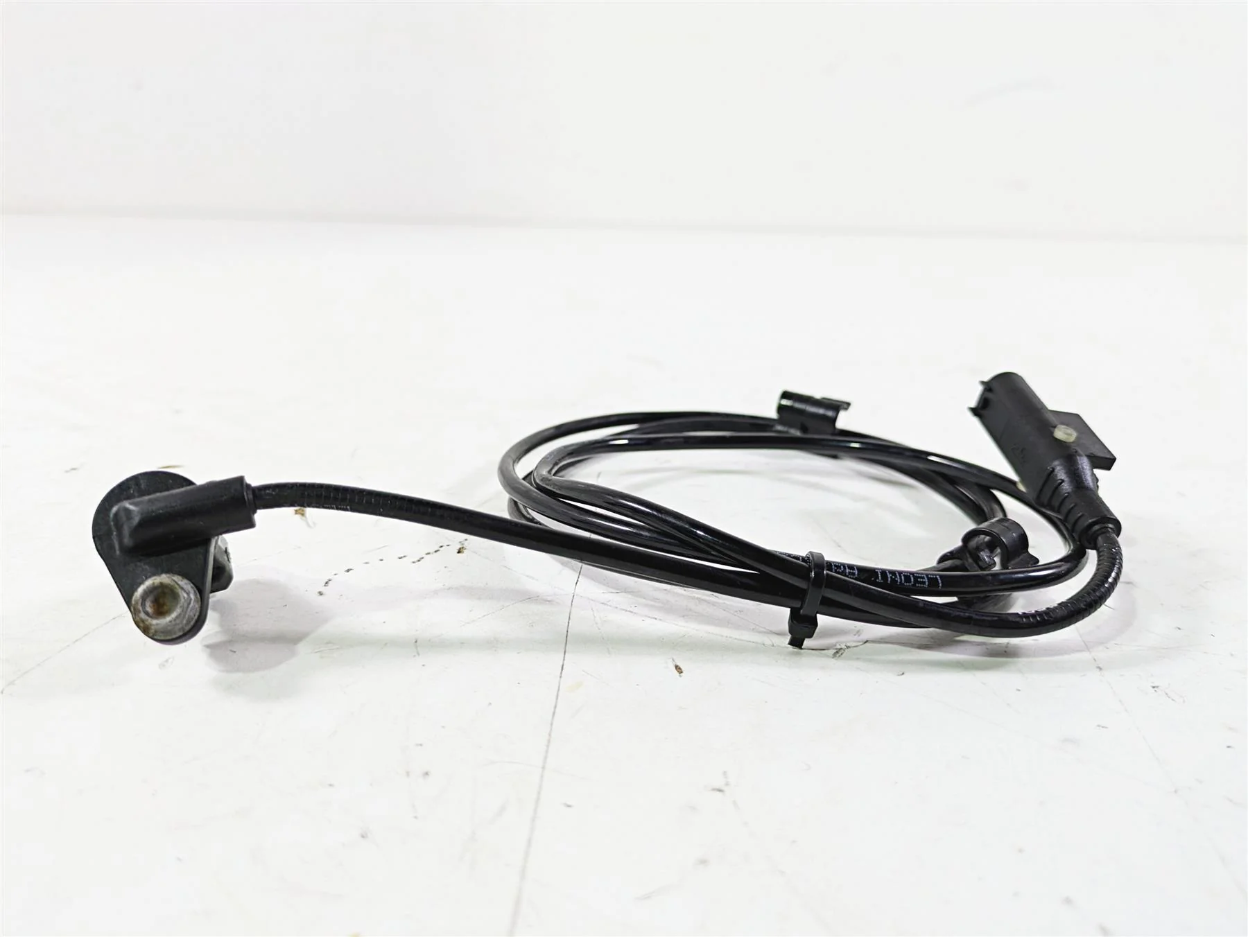 2014 Moto Guzzi California 1400 Touring Rear Abs Speed Sensor  859792 - Image 2