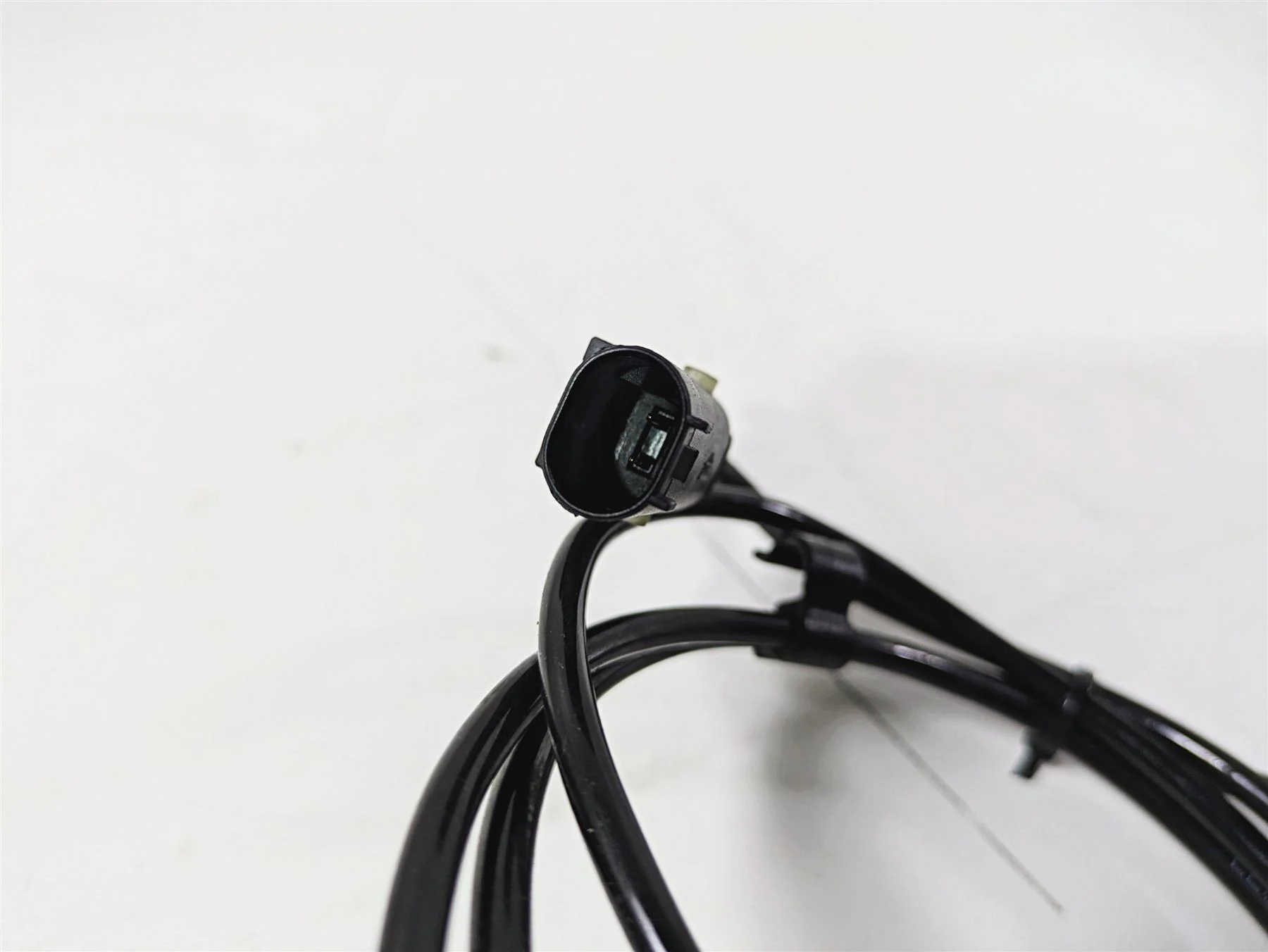 2014 Moto Guzzi California 1400 Touring Rear Abs Speed Sensor  859792 - Image 5