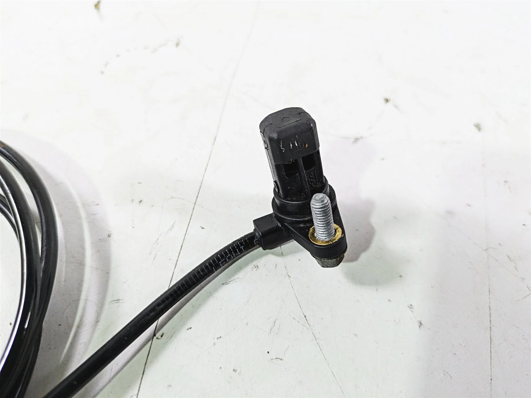 2014 Moto Guzzi California 1400 Touring Rear Abs Speed Sensor  859792 - Image 7