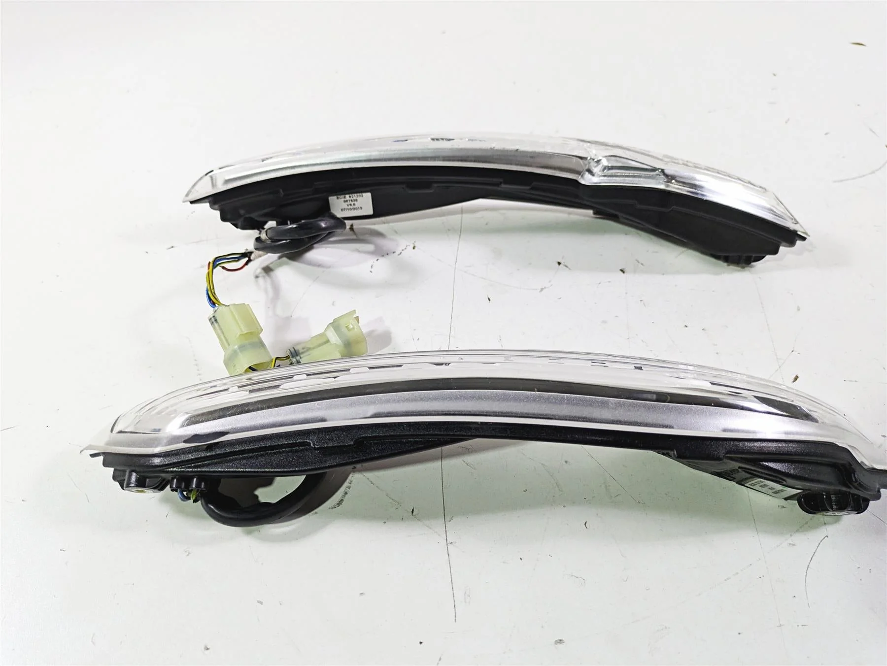 2014 Moto Guzzi California 1400 Touring Rear Fender Taillight Set 887536 887537 - Image 6