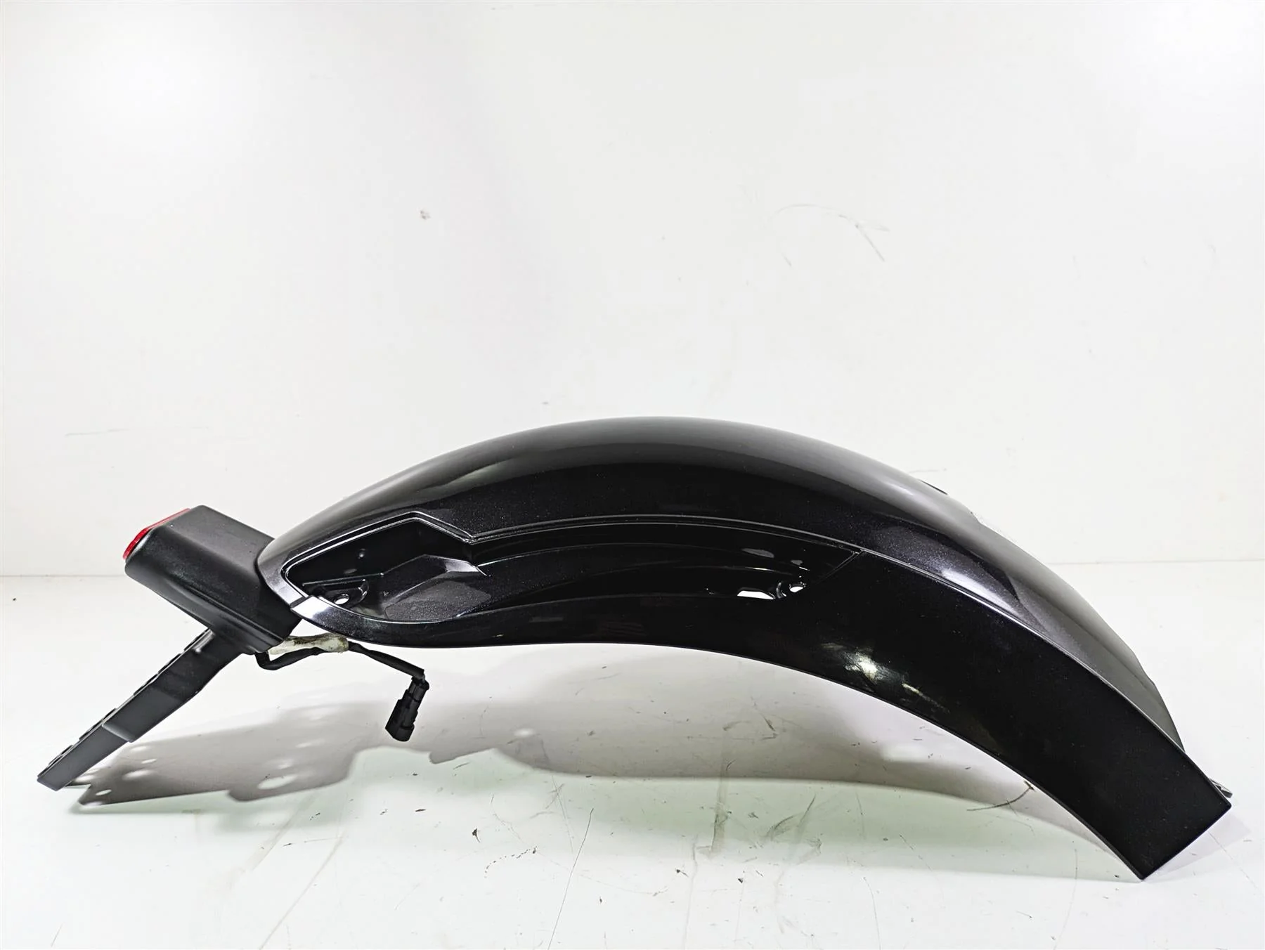 2014 Moto Guzzi California 1400 Touring Rear Upper Fender & Support 887487 - Image 2
