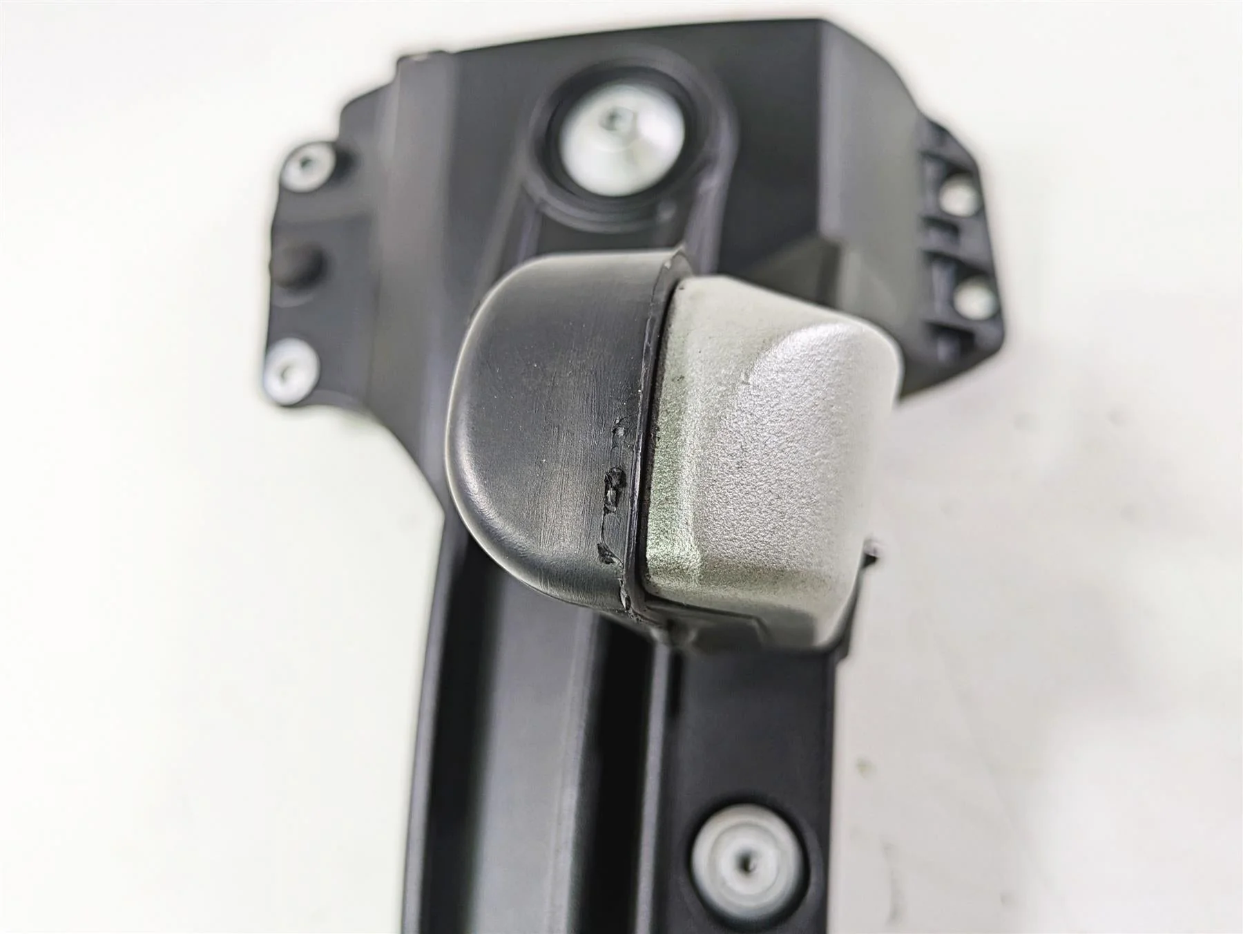2014 Moto Guzzi California 1400 Touring Right Rear Footpeg & Bracket 88733000XNB - Image 7