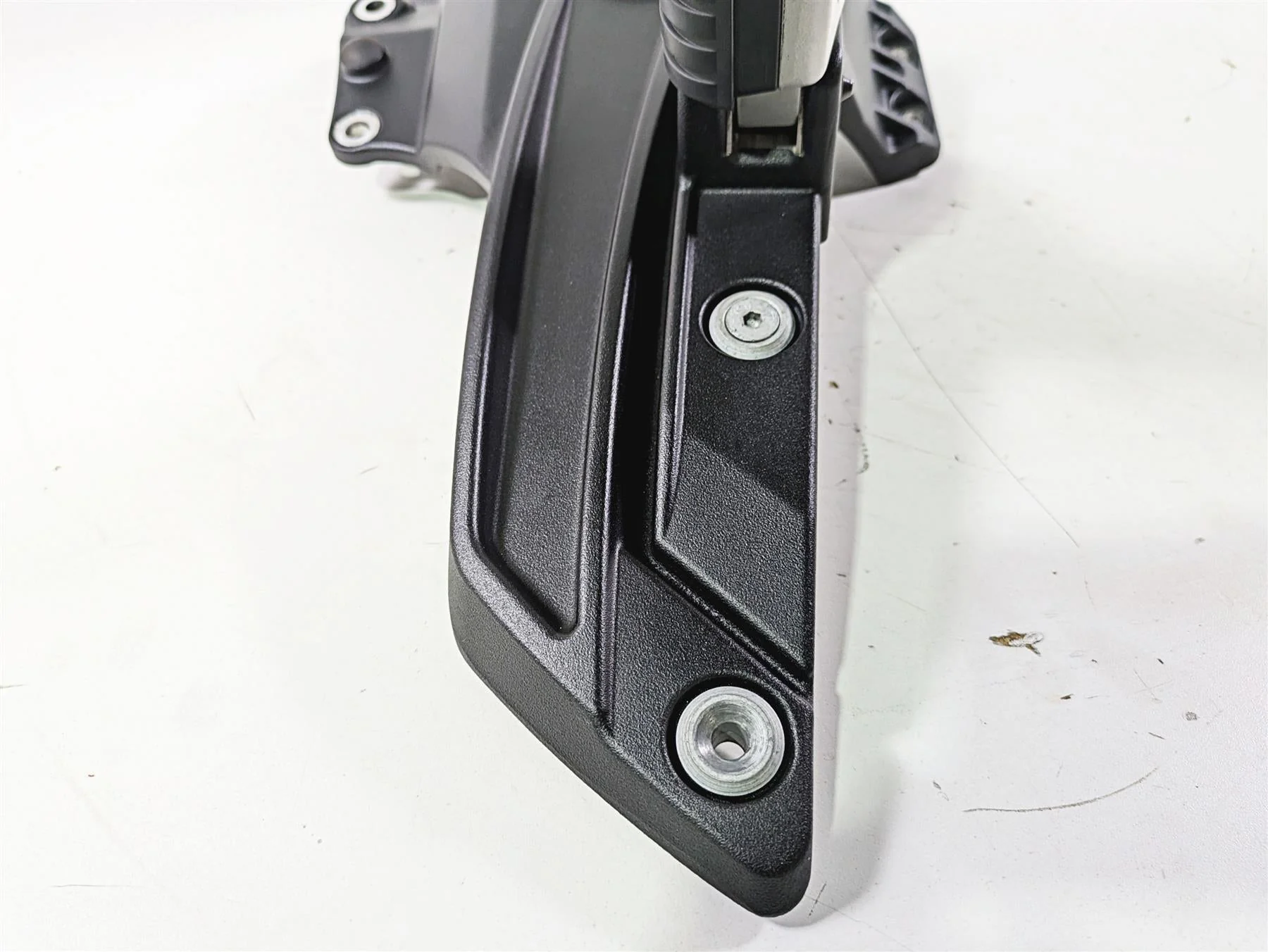 2014 Moto Guzzi California 1400 Touring Right Rear Footpeg & Bracket 88733000XNB - Image 8