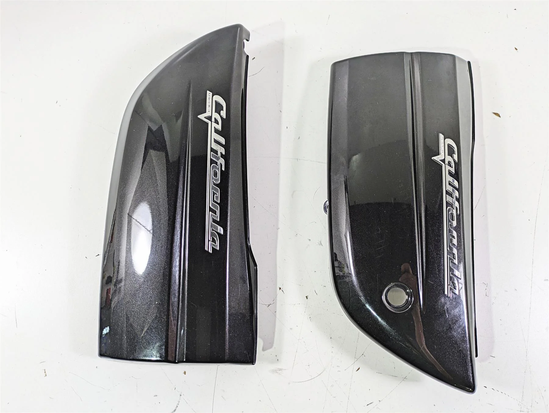 2014 Moto Guzzi California 1400 Touring Side Cover Fairing Set - Read B064019