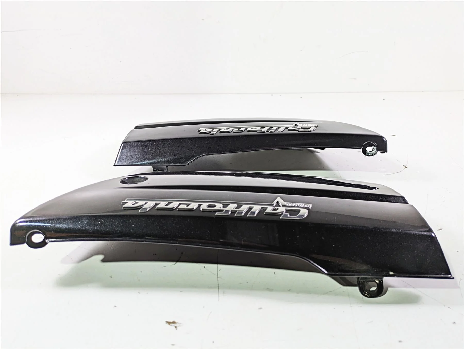 2014 Moto Guzzi California 1400 Touring Side Cover Fairing Set - Read B064019 - Image 5