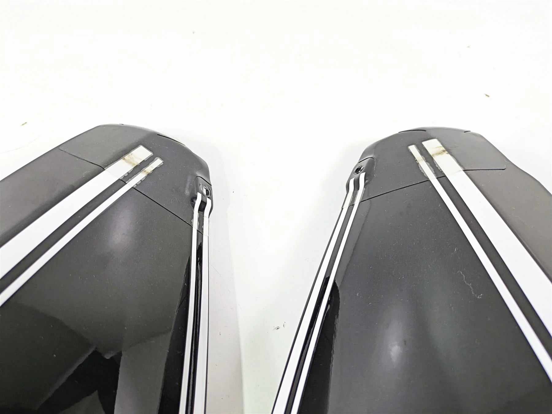 2014 Moto Guzzi California 1400 Touring Side Tank Cover Fairing Set B063182 - Image 9