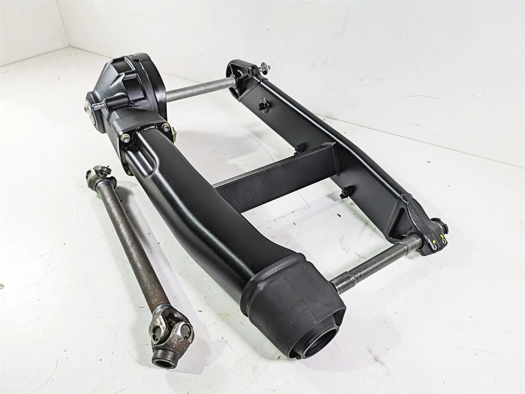 2014 Moto Guzzi California 1400 Touring Swingarm Differential Drive Shaft 887300 - Image 12