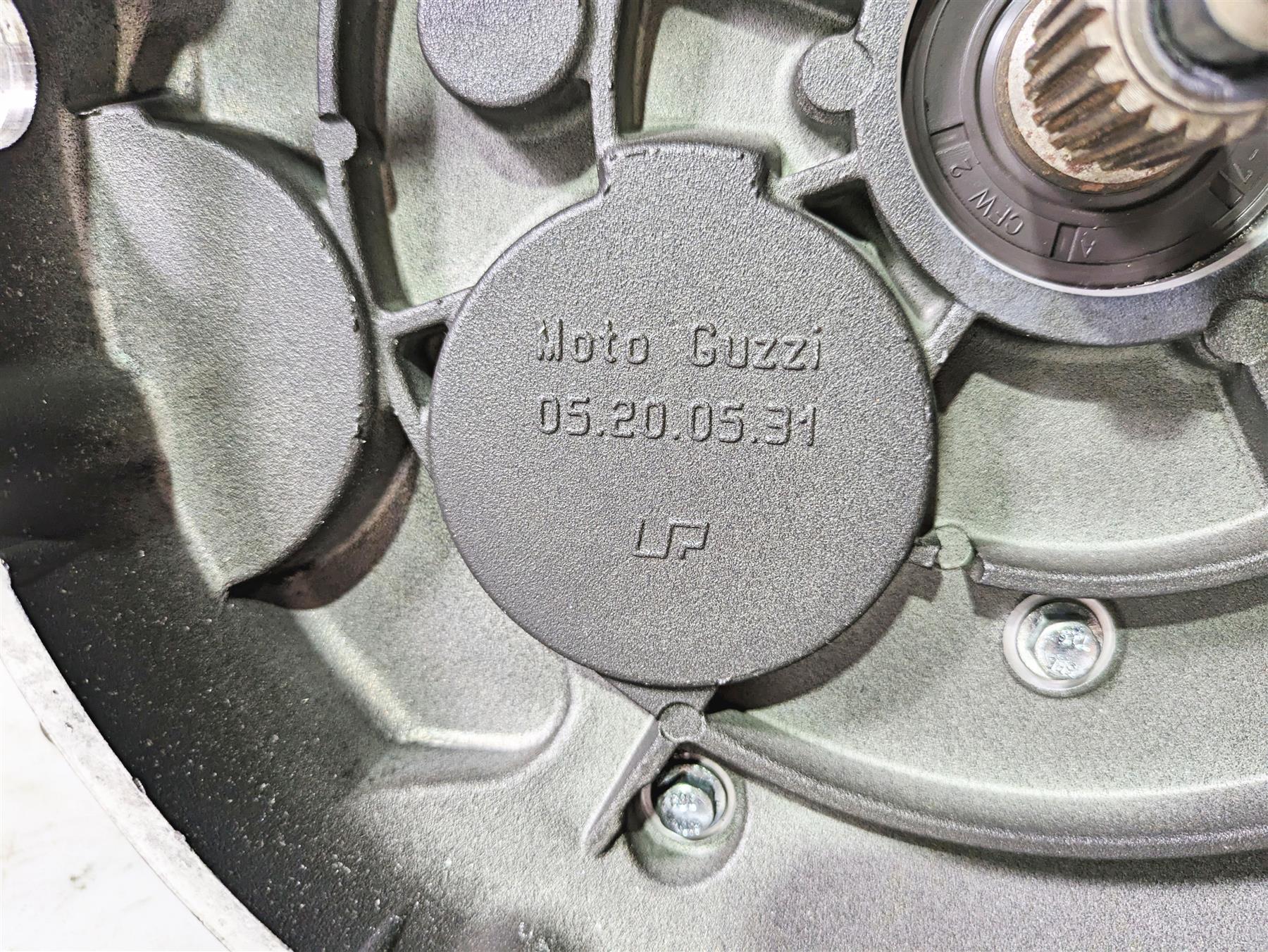 2014 Moto Guzzi California 1400 Touring Transmission Gear Box 8k Only 9769975 - Image 3