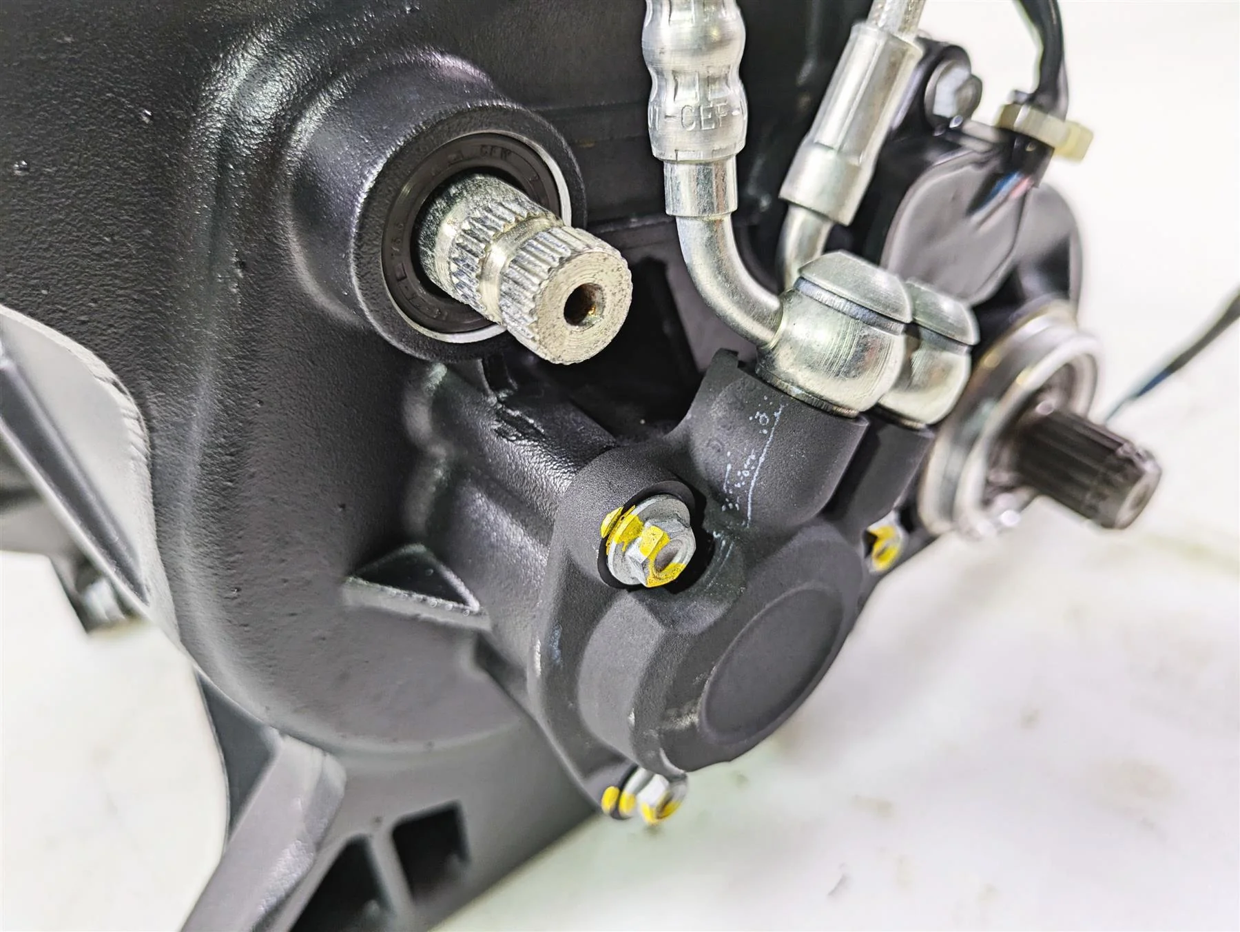 2014 Moto Guzzi California 1400 Touring Transmission Gear Box 8k Only 9769975 - Image 4