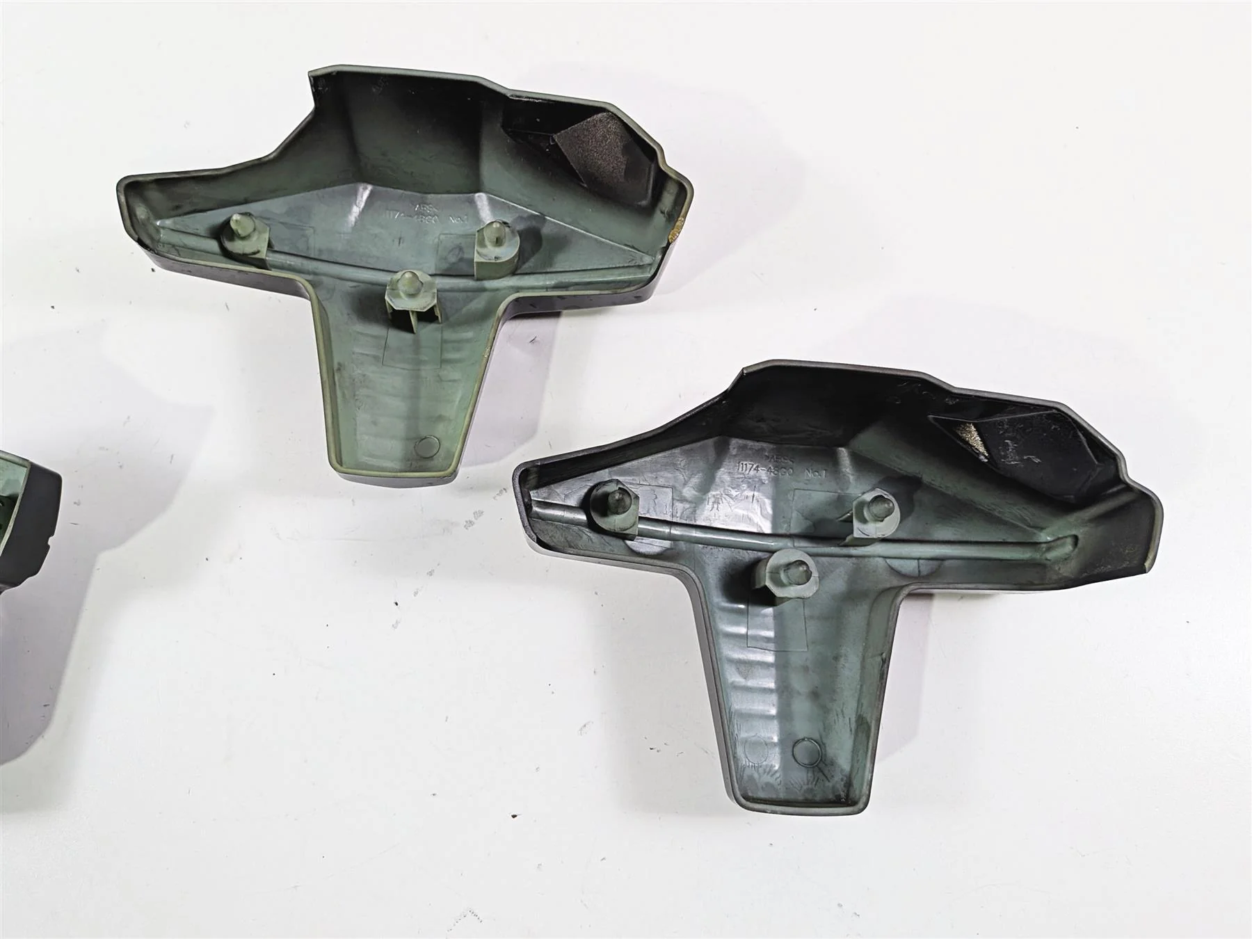 2014 Suzuki M109R VZR1800 Boulevard Cylinder Head Plug Covers 11174-48G20 - Image 7