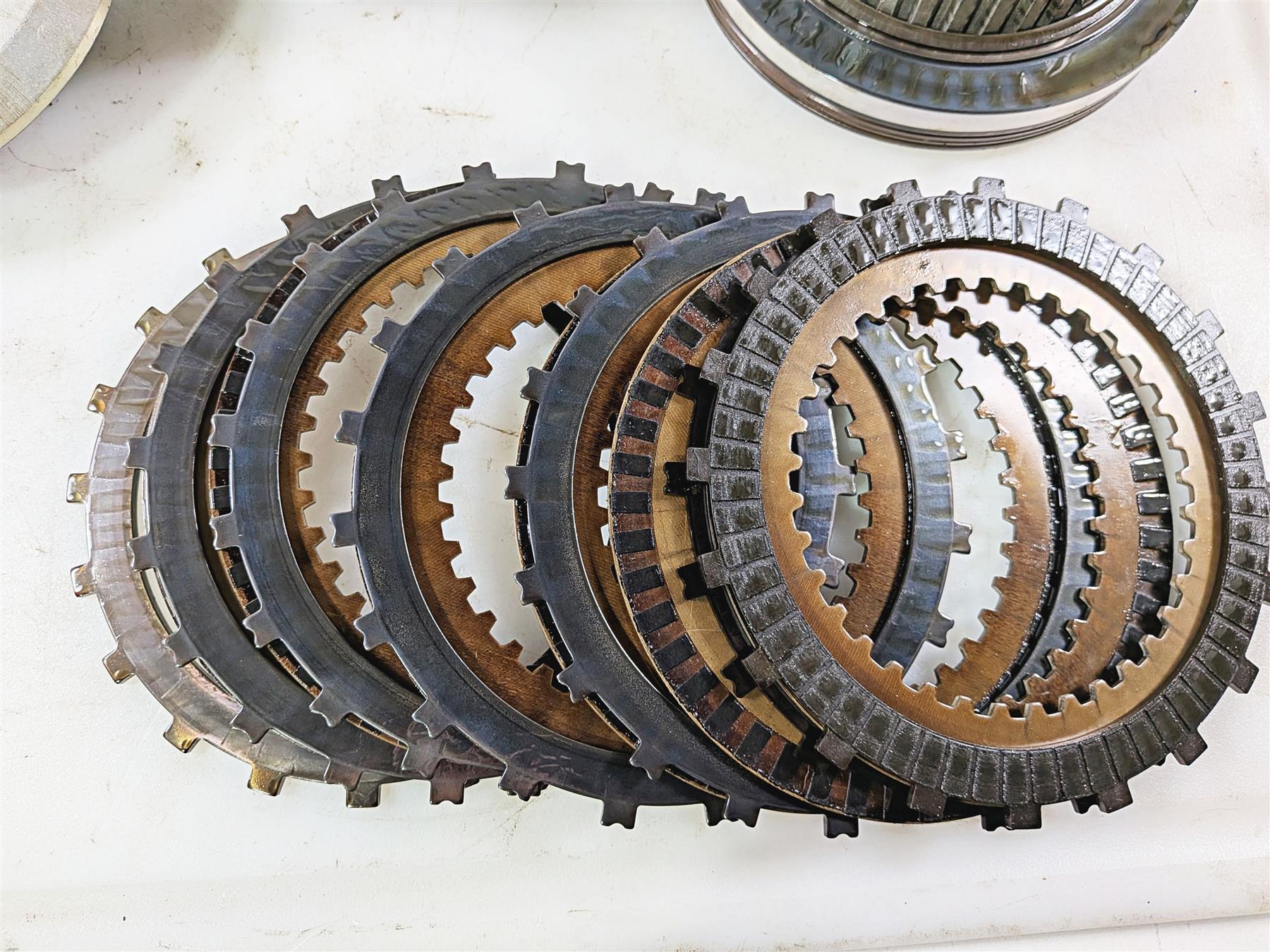 2014 Suzuki M109R VZR1800 Boulevard Friction Disc Clutch Basket Kit 21100-48G01 - Image 3