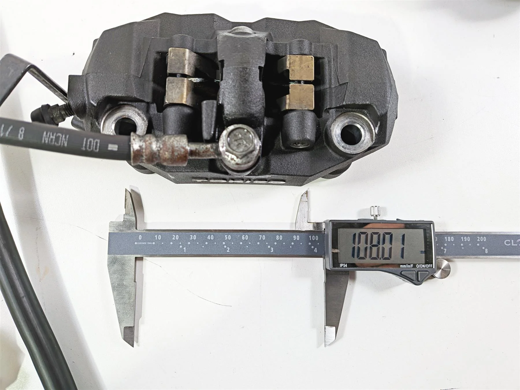 2014 Suzuki M109R VZR1800 Boulevard Front Brake Calipers 108mm 59100-41G40-999 - Image 11