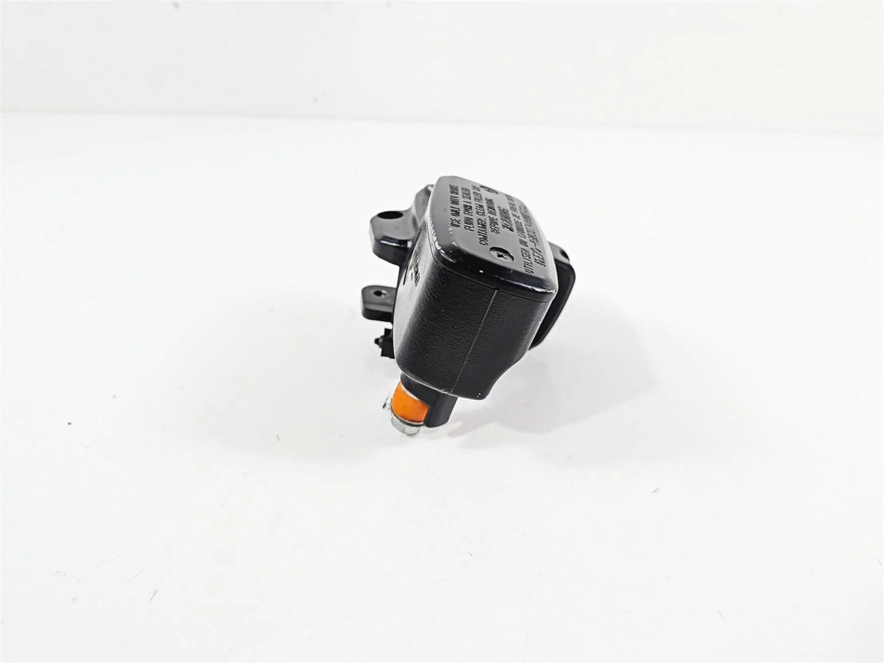 2014 Suzuki M109R VZR1800 Boulevard Front Brake Master Cylinder 59600-10FD0 - Image 3