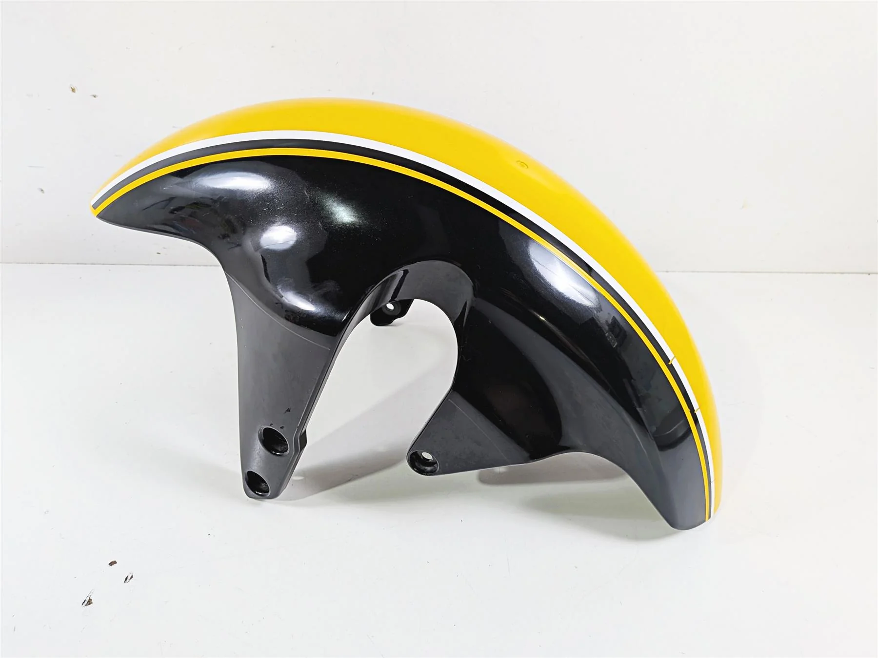 2014 Suzuki M109R VZR1800 Boulevard Front Fender Yellow Black 53110-48G60 - Image 12