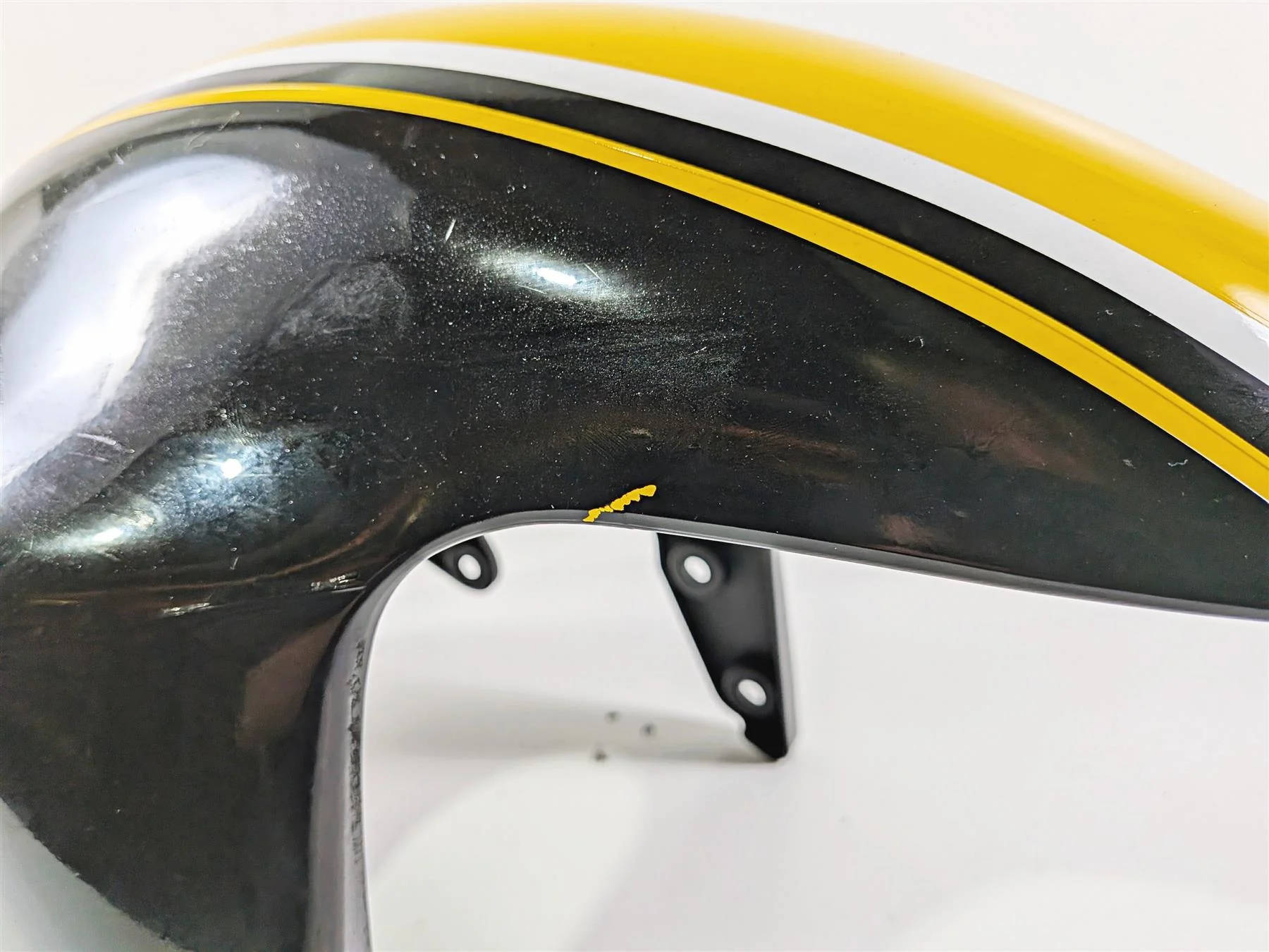2014 Suzuki M109R VZR1800 Boulevard Front Fender Yellow Black 53110-48G60 - Image 9