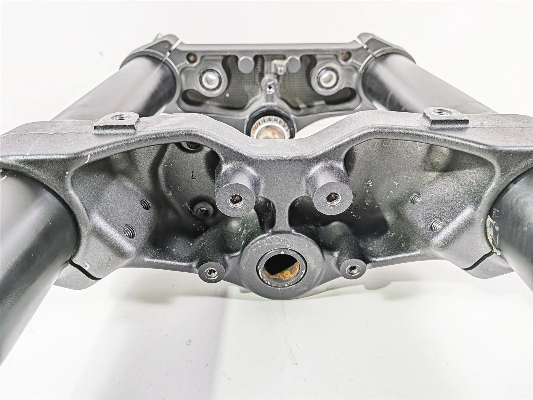 2014 Suzuki M109R VZR1800 Boulevard Front Fork Triple Tree Axle Set 51103-48G31 - Image 6