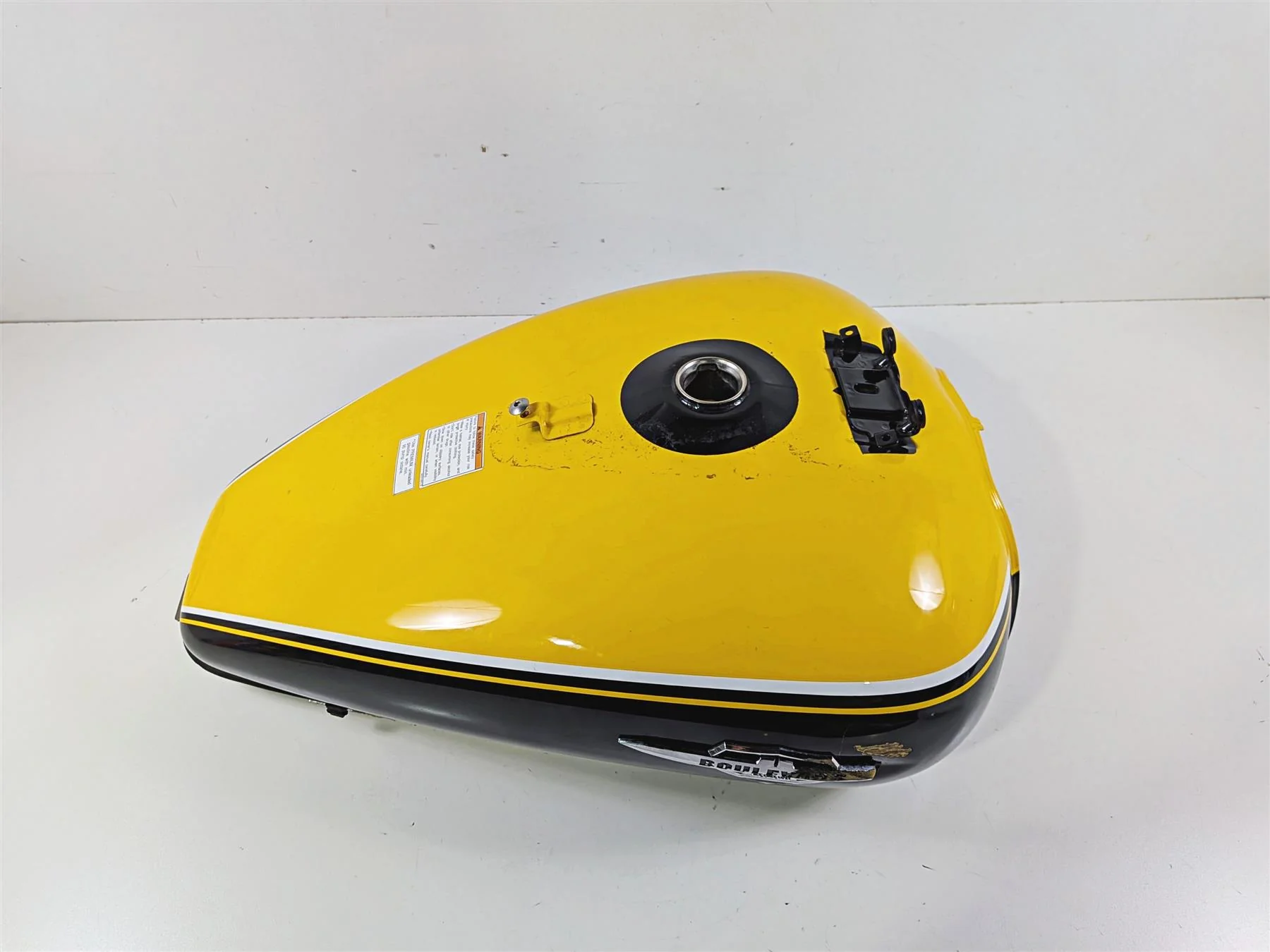 2014 Suzuki M109R VZR1800 Boulevard Fuel Gas Petrol Tank - Read 44100-48GN0