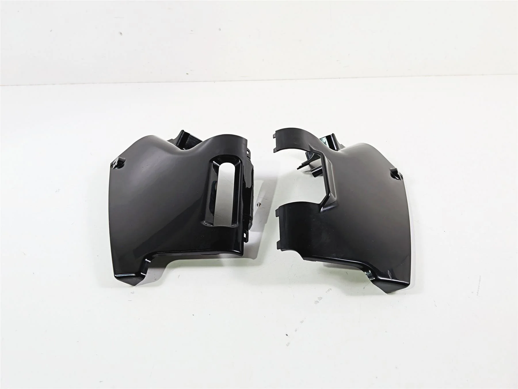 2014 Suzuki M109R VZR1800 Boulevard Neck Cover Fairing Cowl Set 47351-48G00 - Image 3