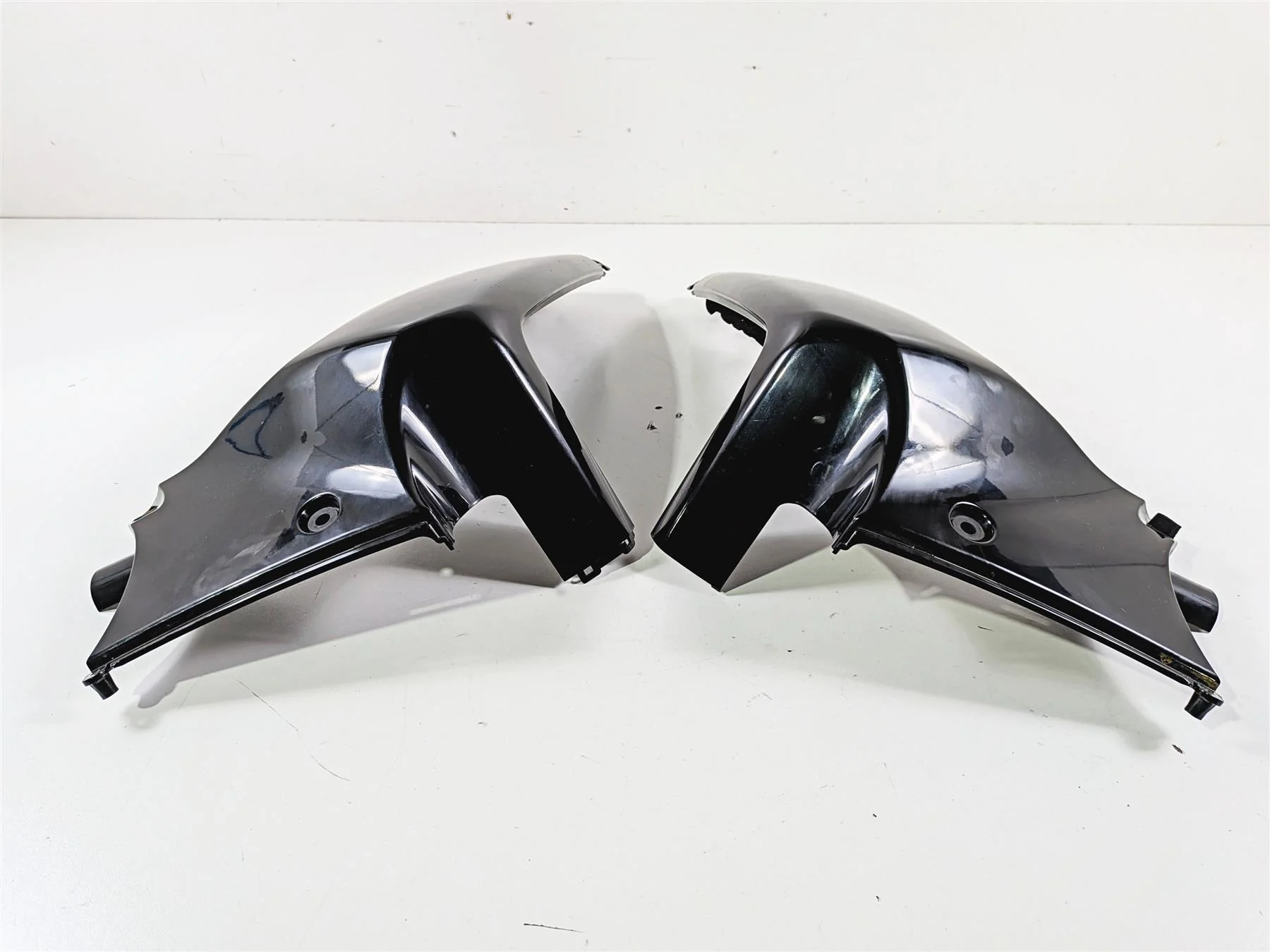 2014 Suzuki M109R VZR1800 Boulevard Radiator Fairing Cover Cowl Set 47551-48G50 - Image 10
