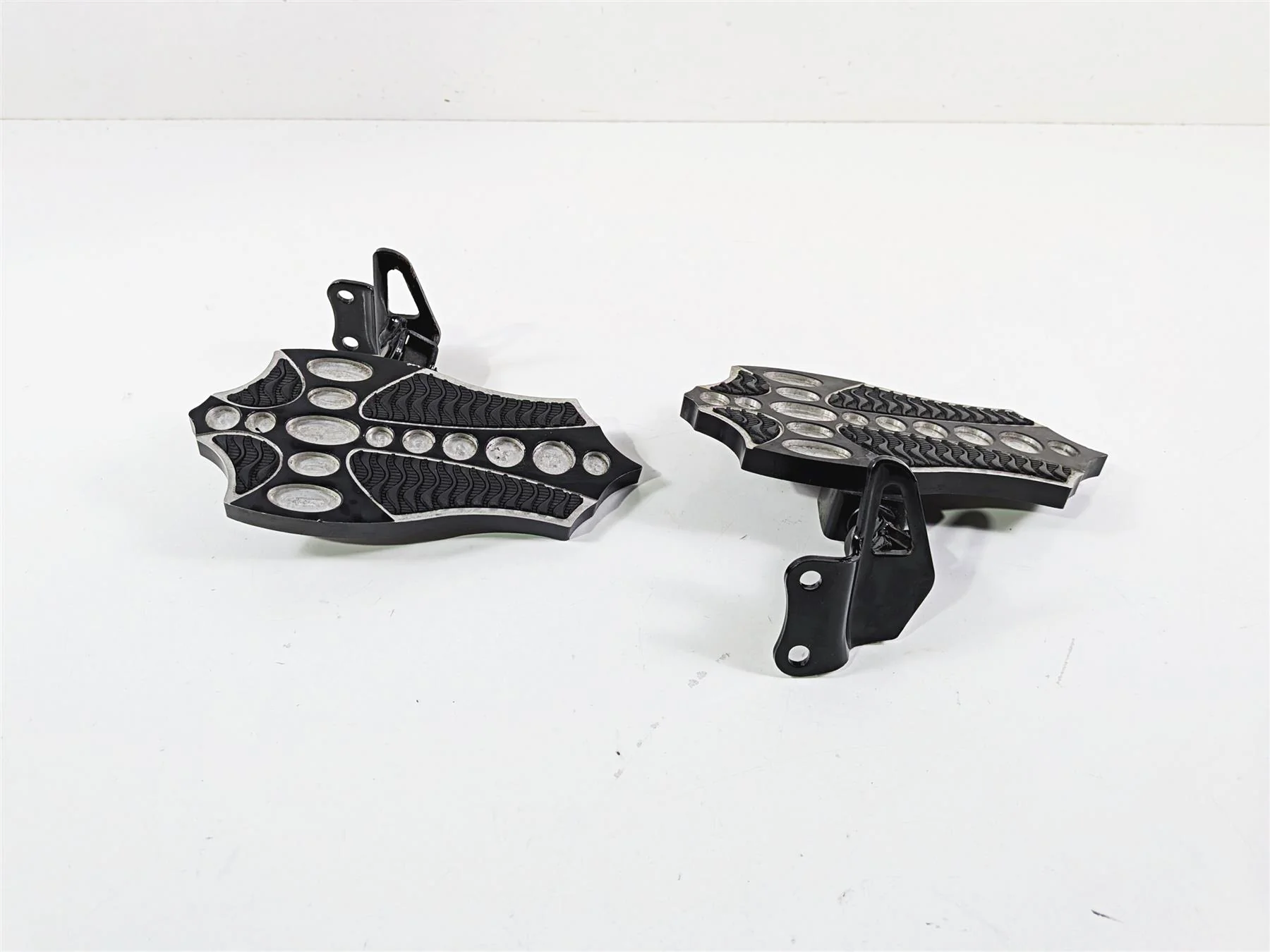 2014 Suzuki M109R VZR1800 Boulevard Rear Passenger Floor Boards 43700-48G00 - Image 2