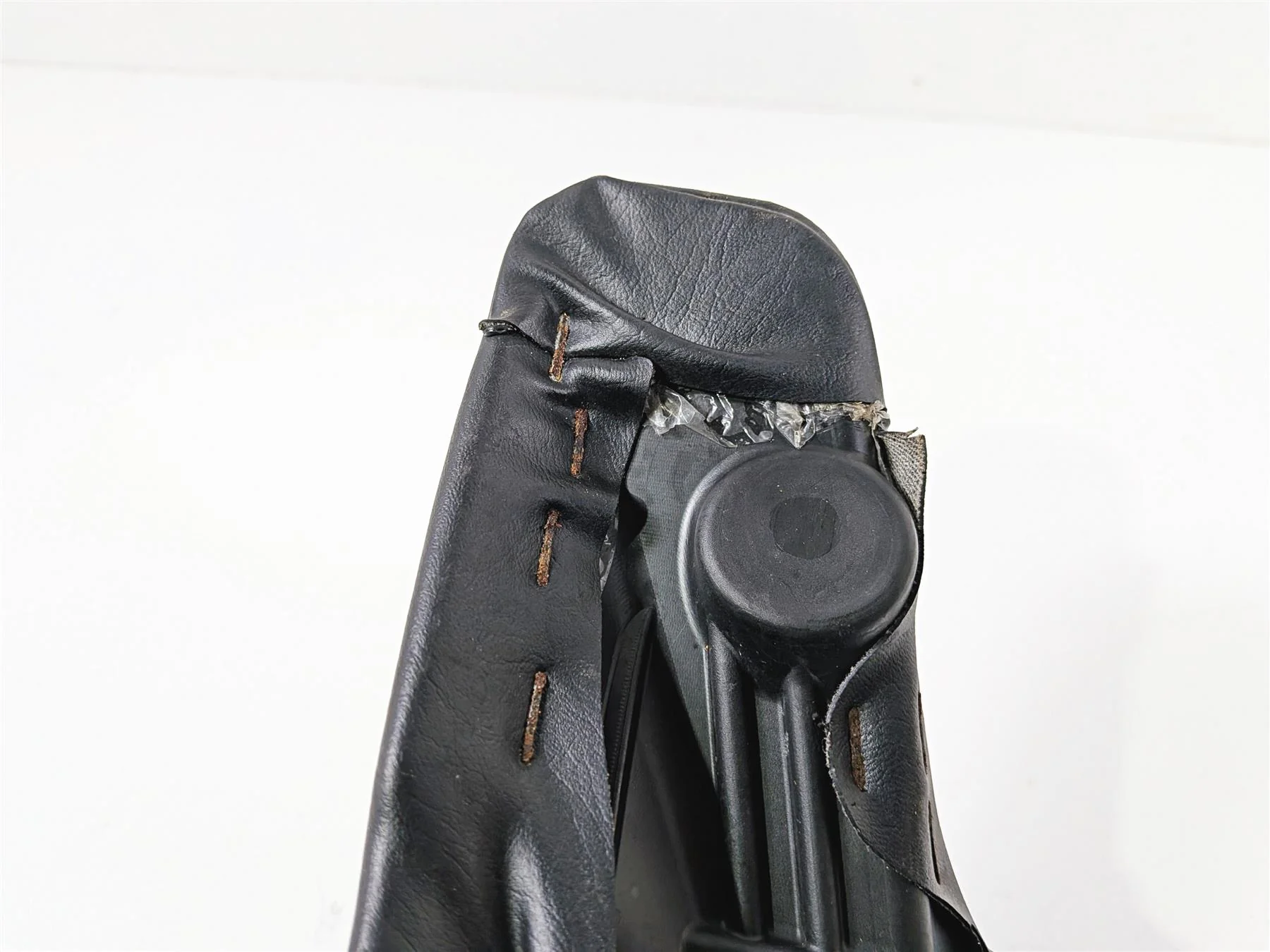 2014 Suzuki M109R VZR1800 Boulevard Rear Passenger Seat Saddle 45300-48G00-48H - Image 8
