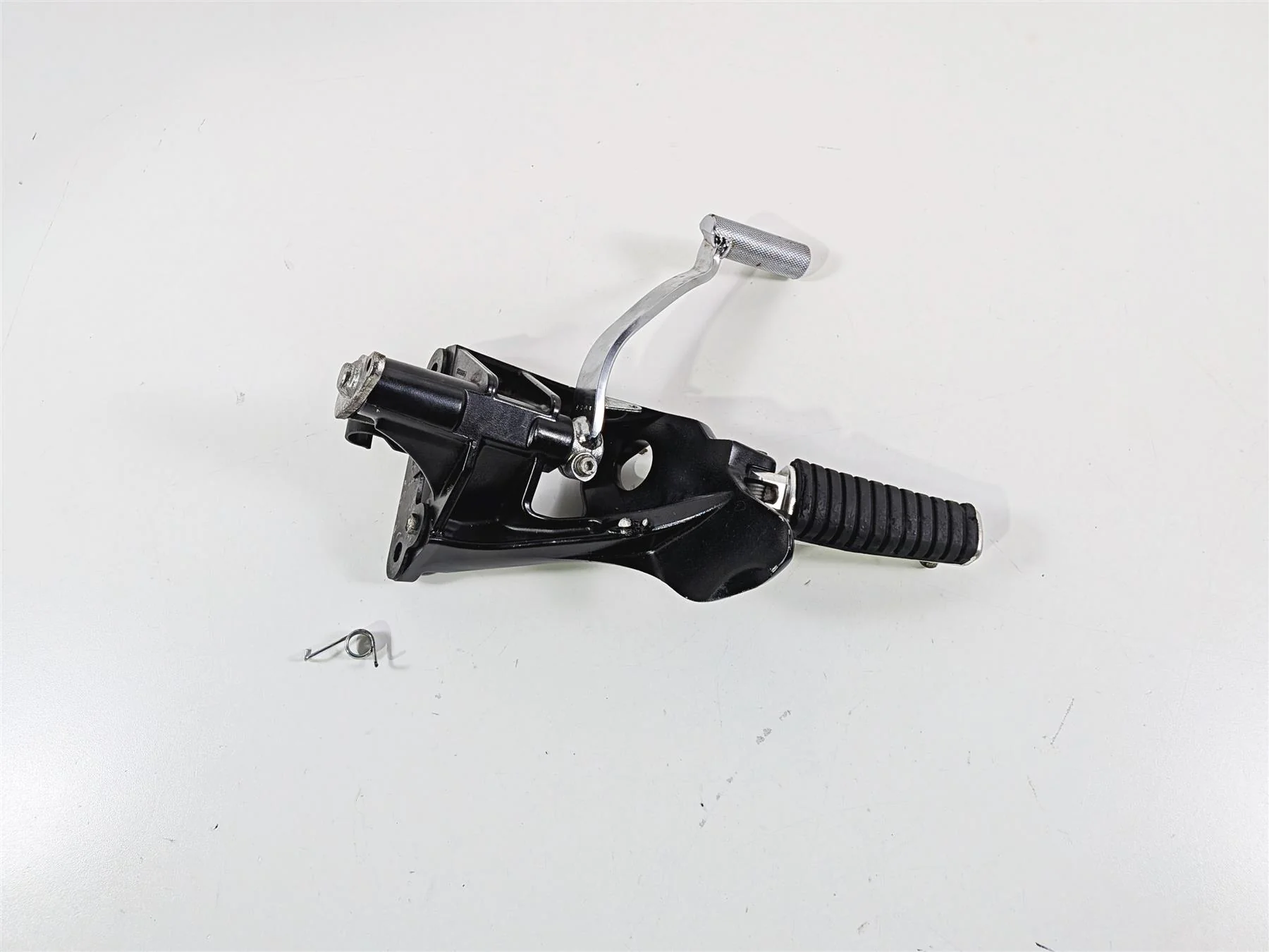 2014 Suzuki M109R VZR1800 Boulevard Right Front Footpeg Brake Pedal 43511-48G10