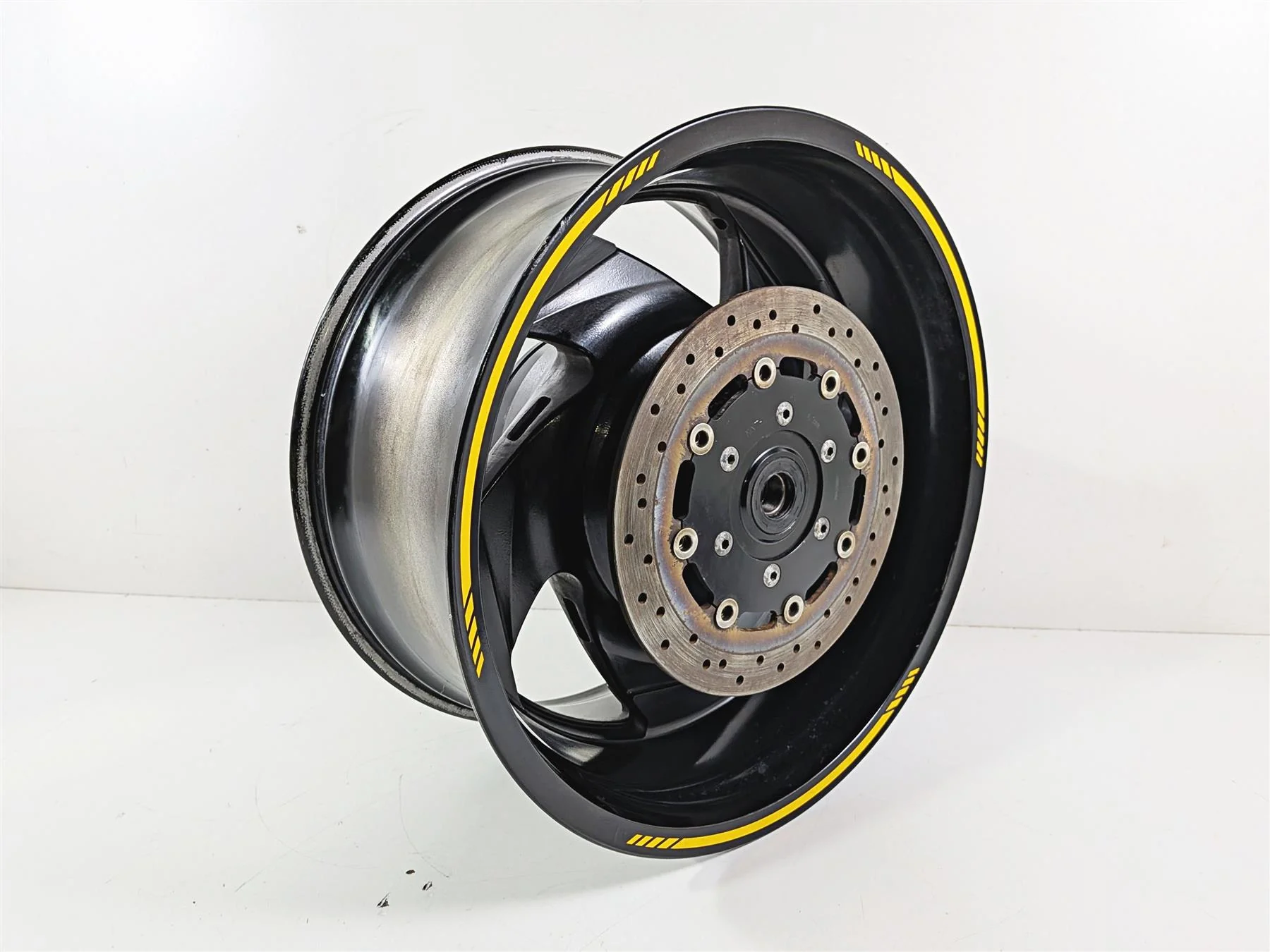2014 Suzuki M109R VZR1800 Boulevard Straight 18x8.5 Rear Wheel 64100-48820-019 - Image 12
