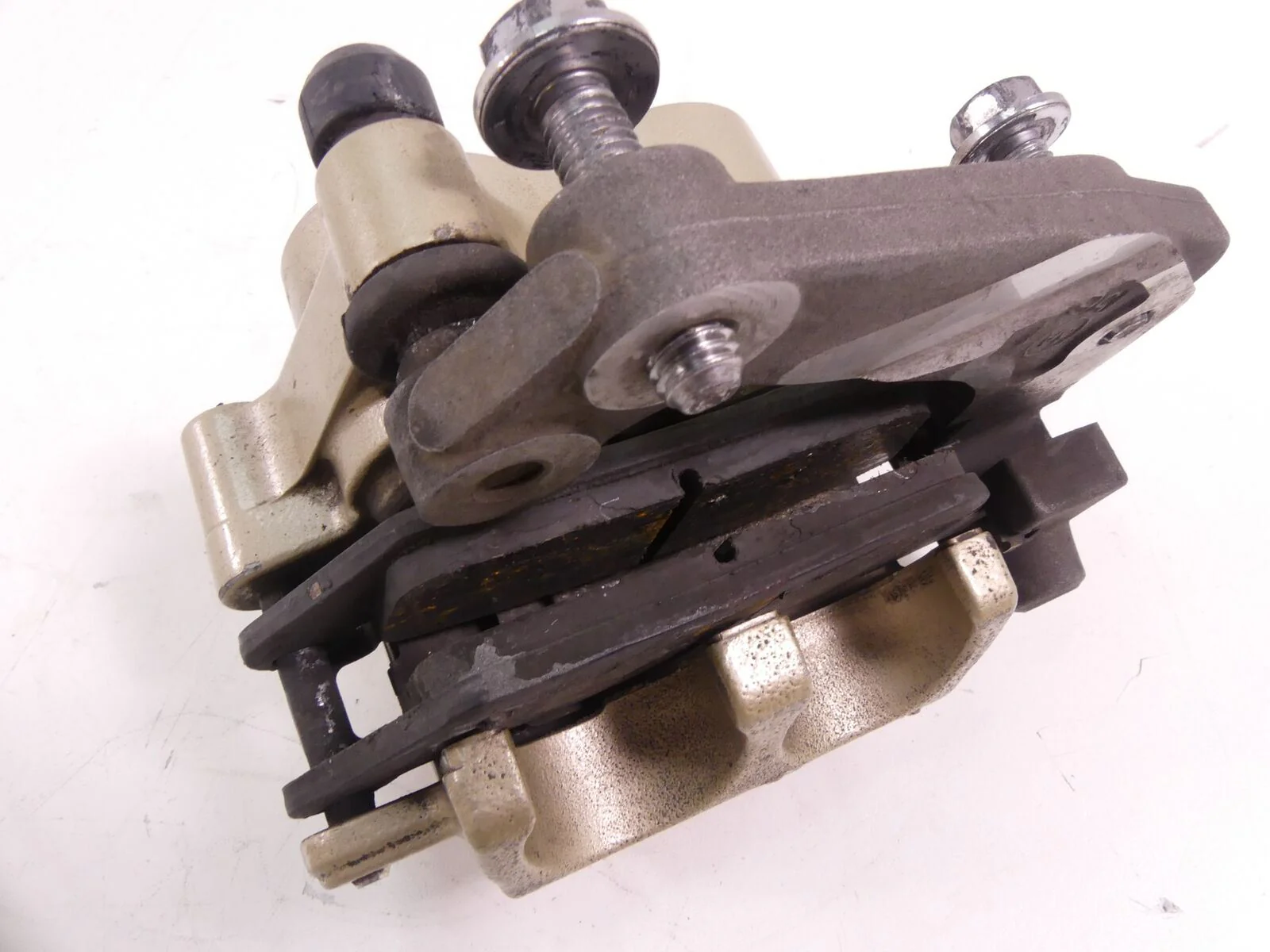 2014 Triumph Tiger 800 ABS Front Nissin Brake Caliper Set T2022030 T2022031 - Image 10