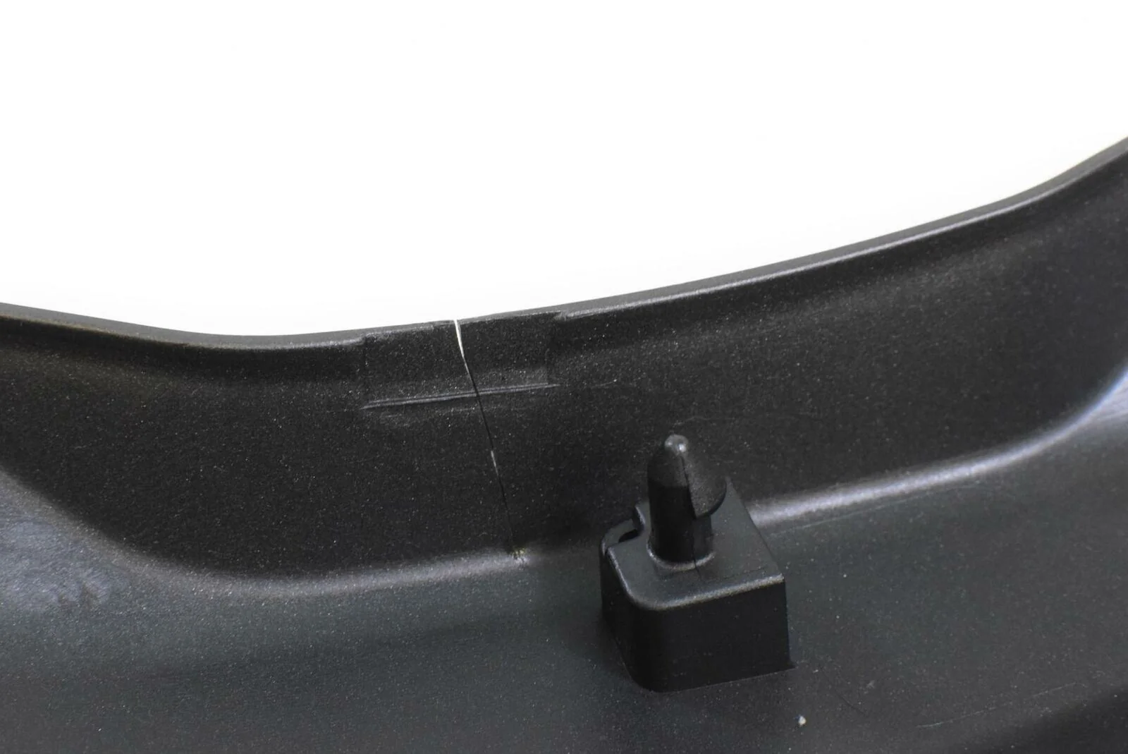 2014 Yamaha XT1200 ES Super Tenere Right Lower Tank Fairing - crack 23P-2835V - Image 10