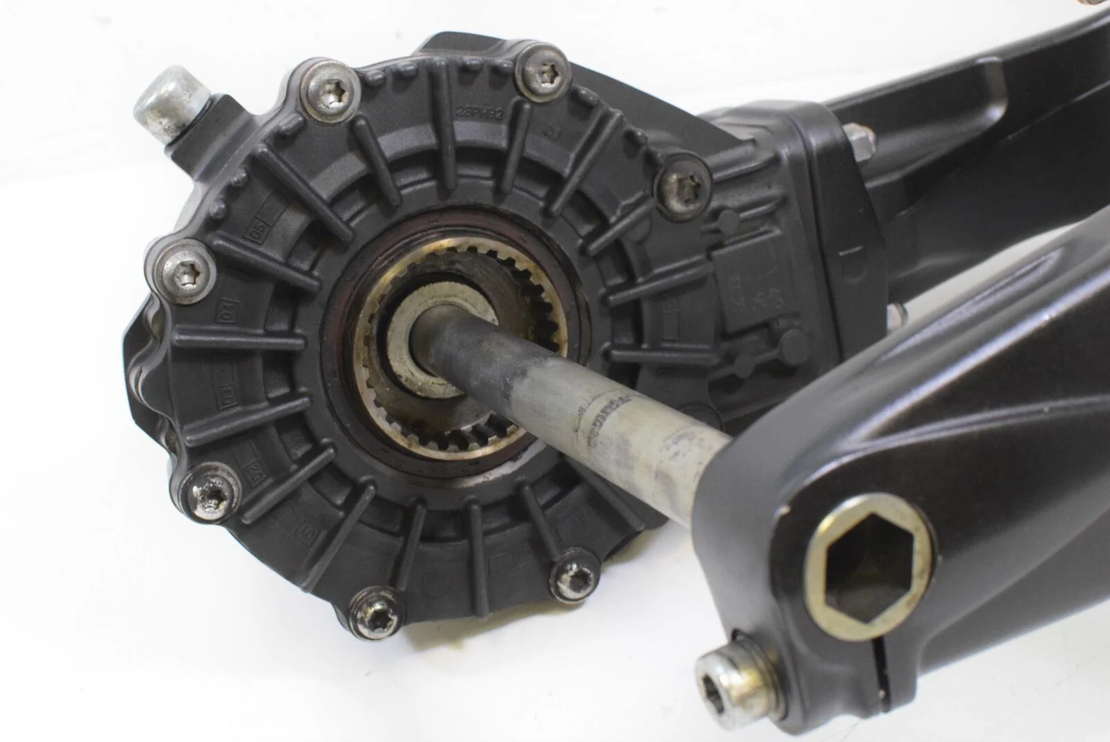 2014 Yamaha XT1200 ES Super Tenere Swingarm Differential Drive Shaft 23P-22110-0 - Image 9