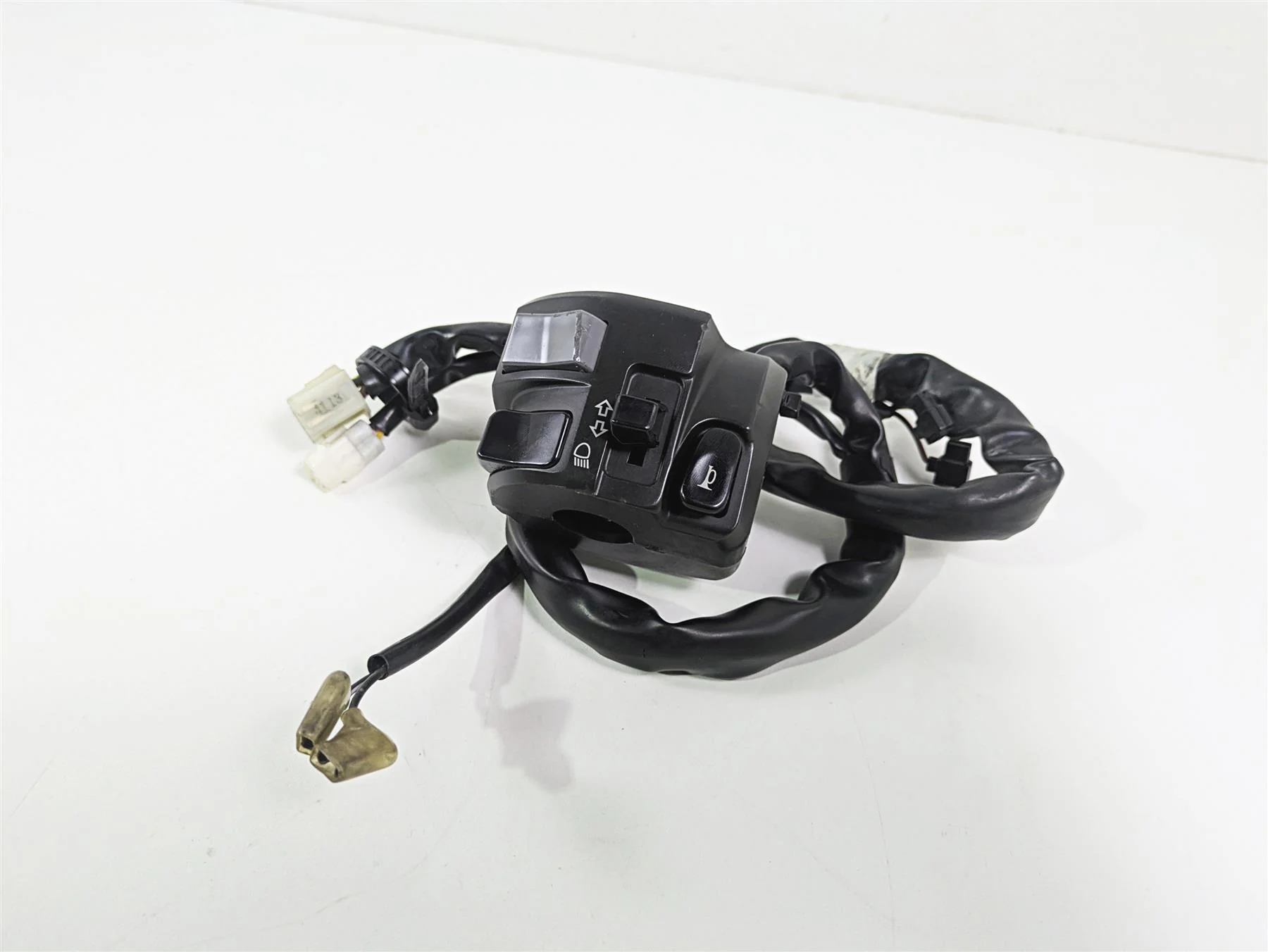 2014 Yamaha YZFR1 R1 RN22 Left Hand Control Switch 1KB-83972-00-00 - Image 12