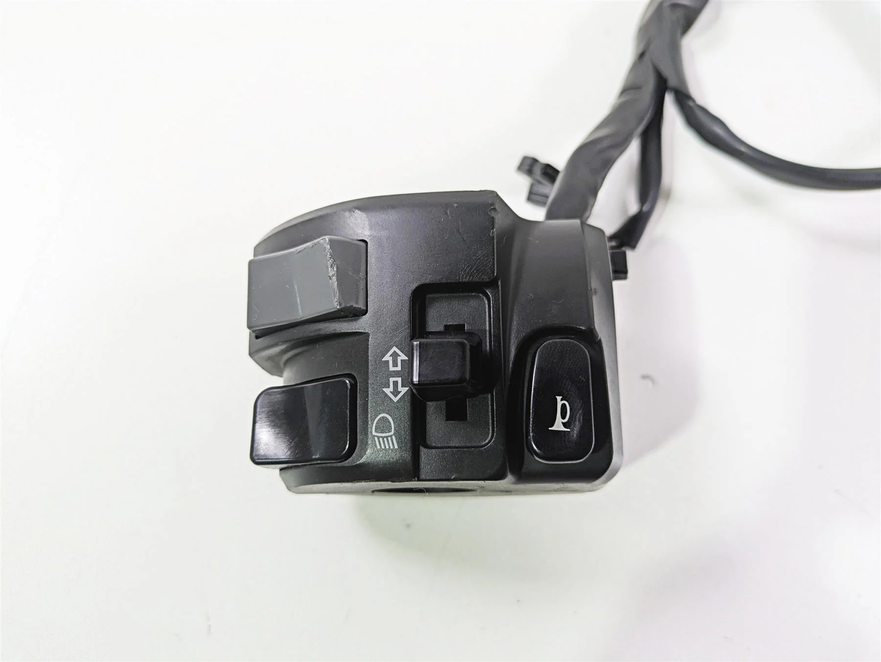 2014 Yamaha YZFR1 R1 RN22 Left Hand Control Switch 1KB-83972-00-00 - Image 6