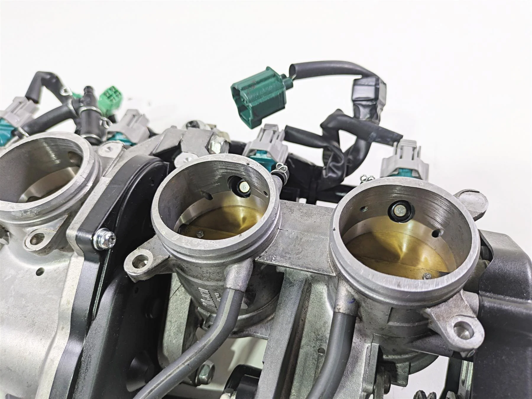 2014 Yamaha YZFR1 R1 RN22 Mikuni Throttle Body Bodies 1KB-13750-00-00 - Image 8