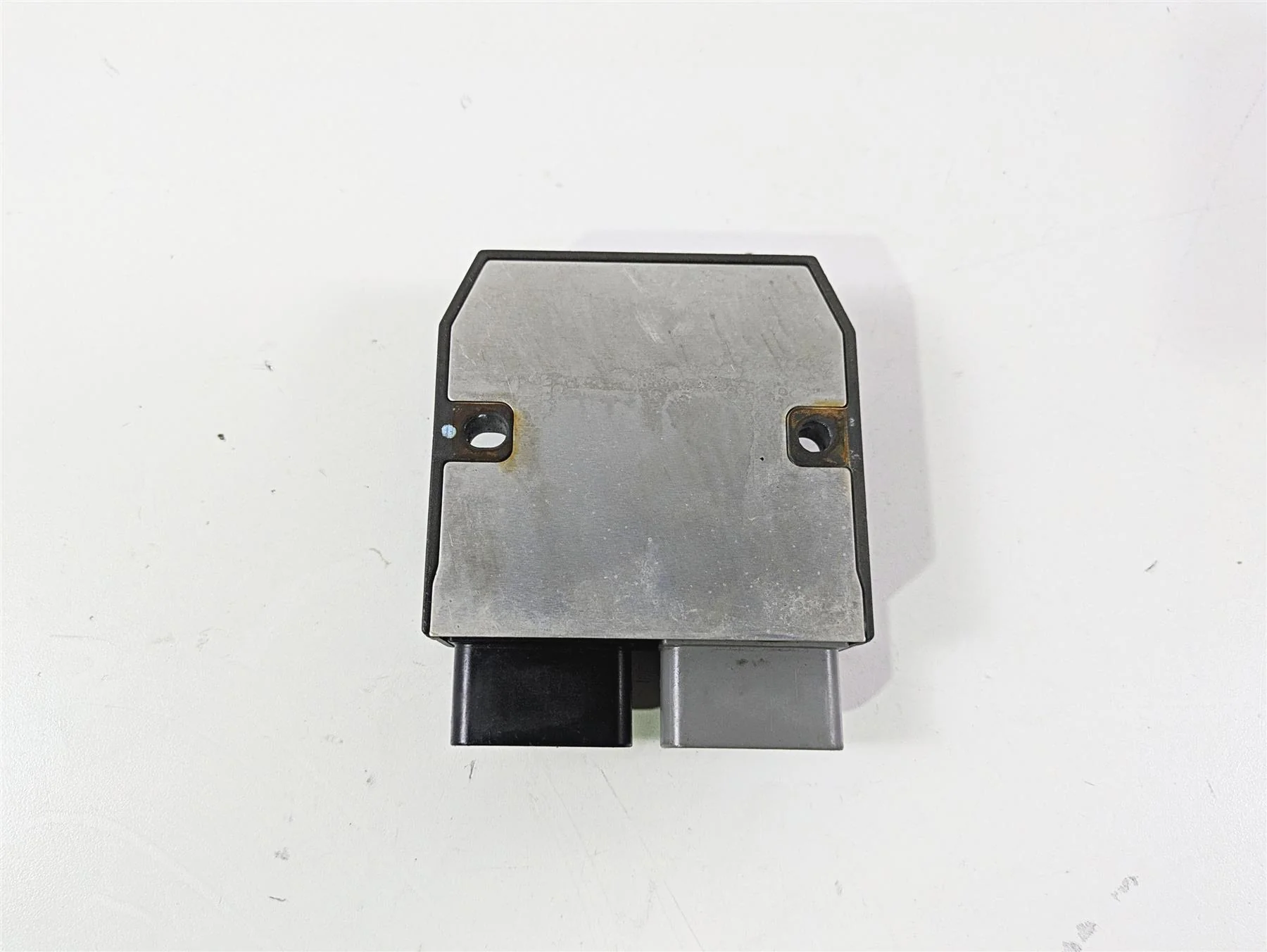 2014 Yamaha YZFR1 R1 RN22 Rectifier Voltage Regulator 1D7-81960-01-00 FH012AA - Image 6