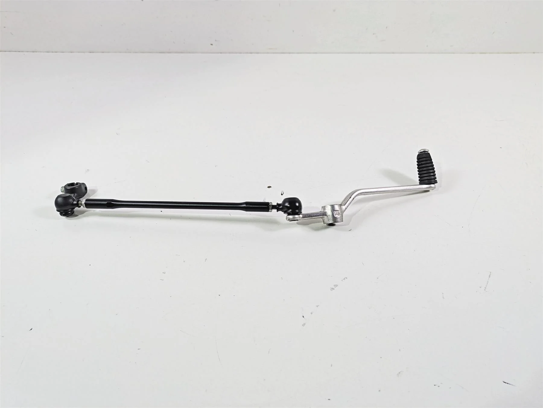 2014 Yamaha YZFR1 R1 RN22 Shifter Shift Pedal & Linkage 14B-18110-00-00 - Image 4