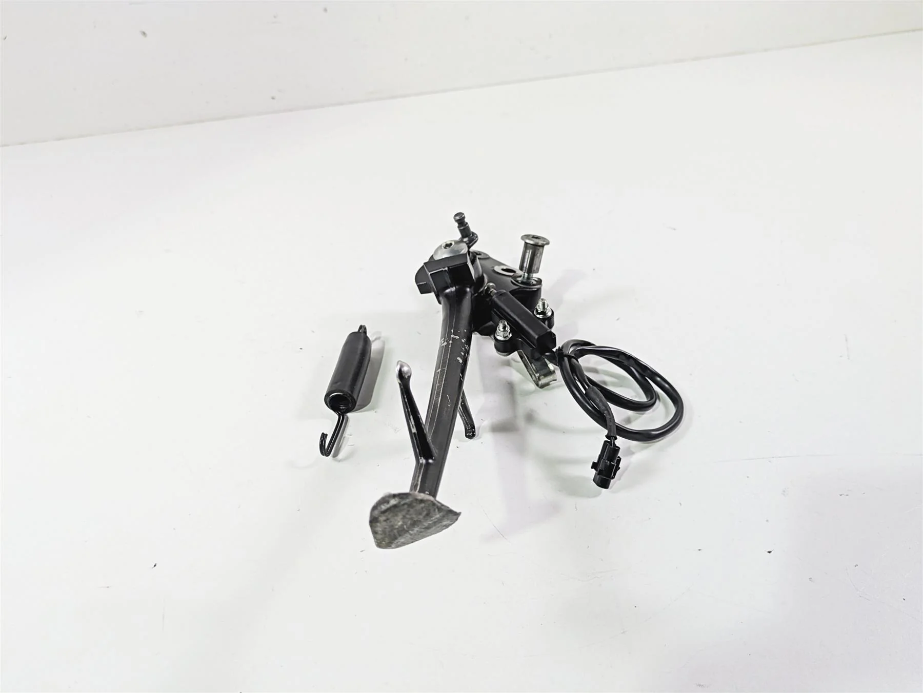 2014 Yamaha YZFR1 R1 RN22 Side Kickstand Kick Stand 14B-27311-00-00 - Image 6