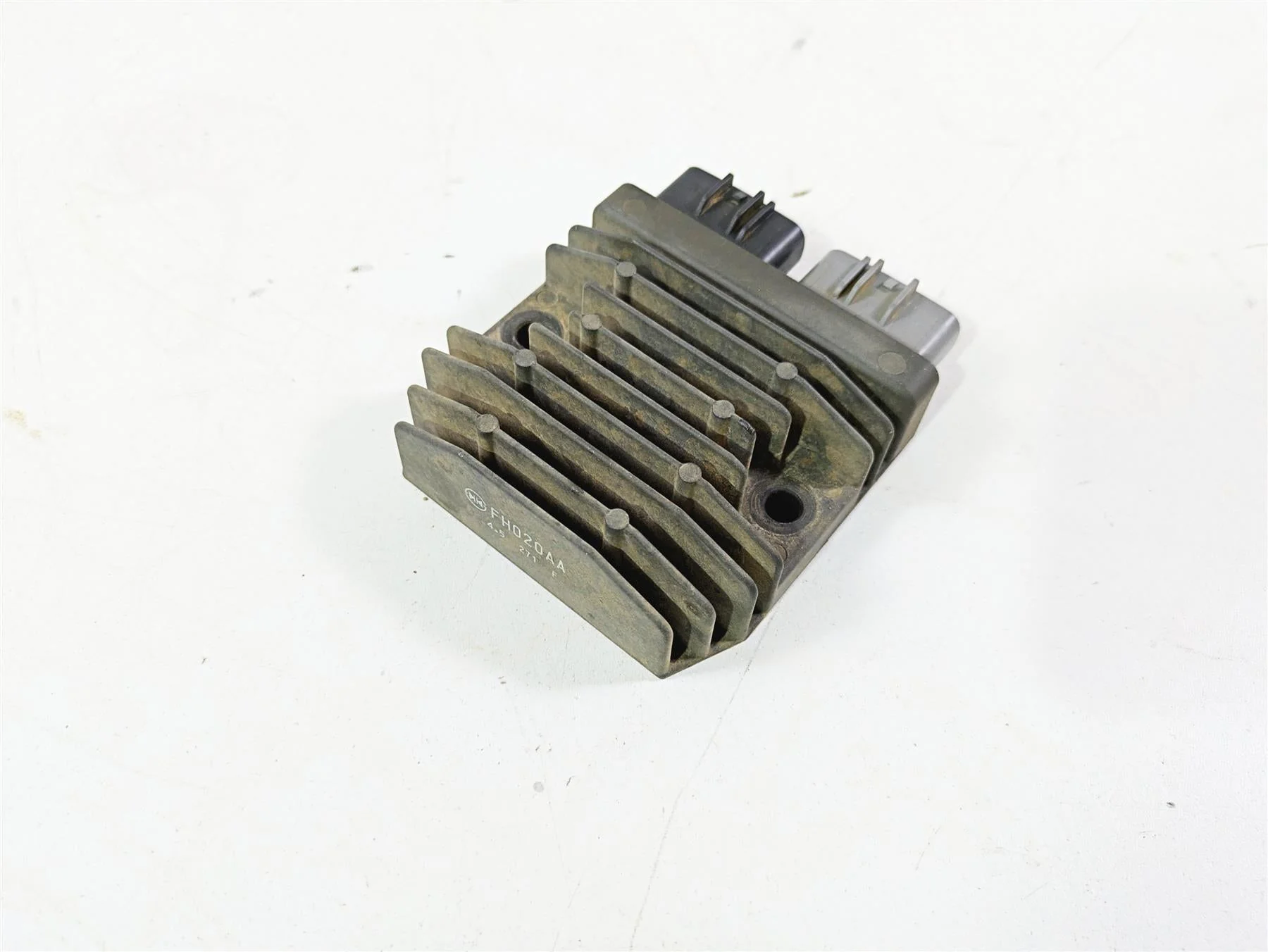 2015 Arctic Cat Wildcat 1000 X LTD Rectifier Voltage Regulator 0824-072 FH020AA - Image 9