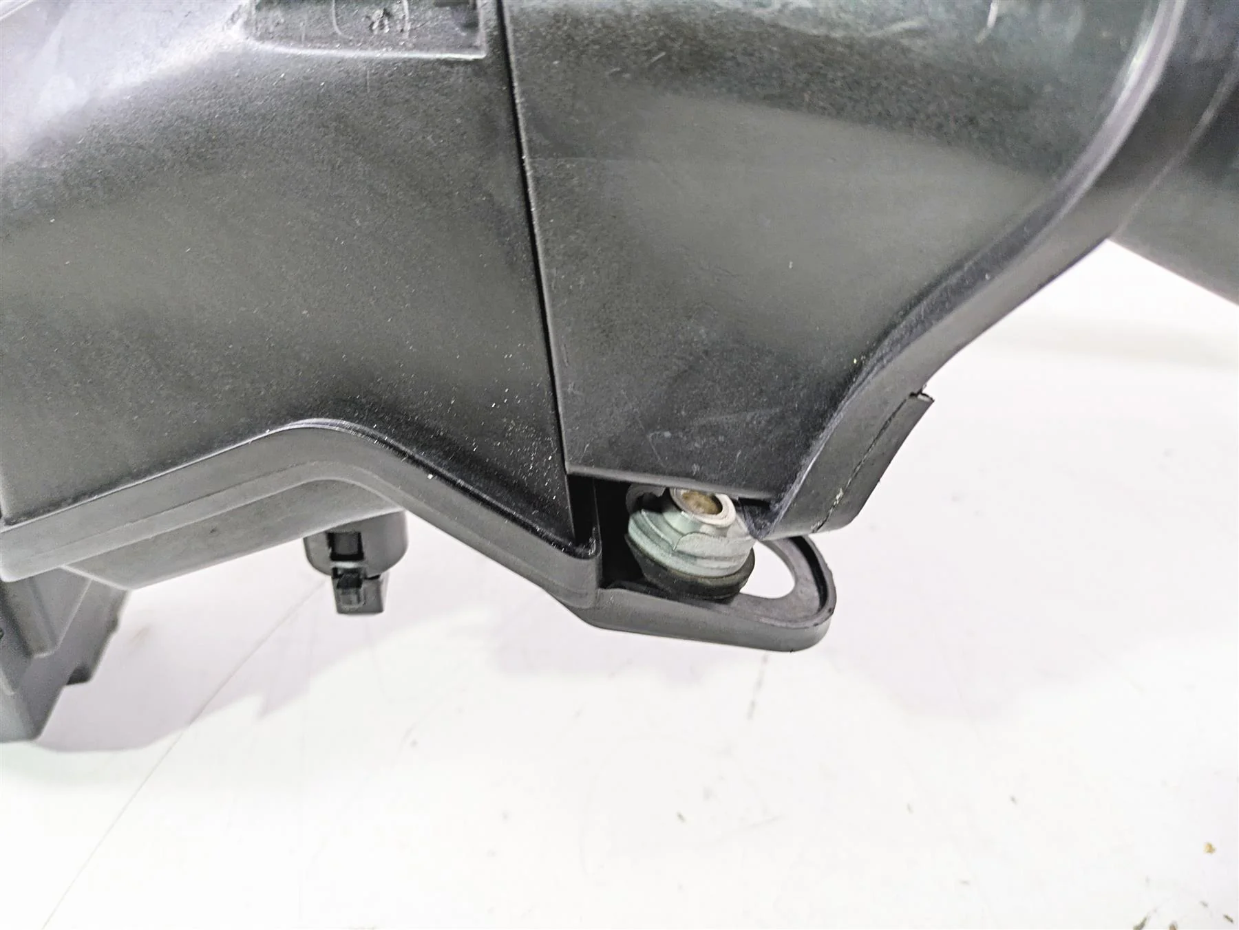 2015 BMW K1600 GT K48 Air Box Cleaner Breather & Tubes 13717712315 - Image 11