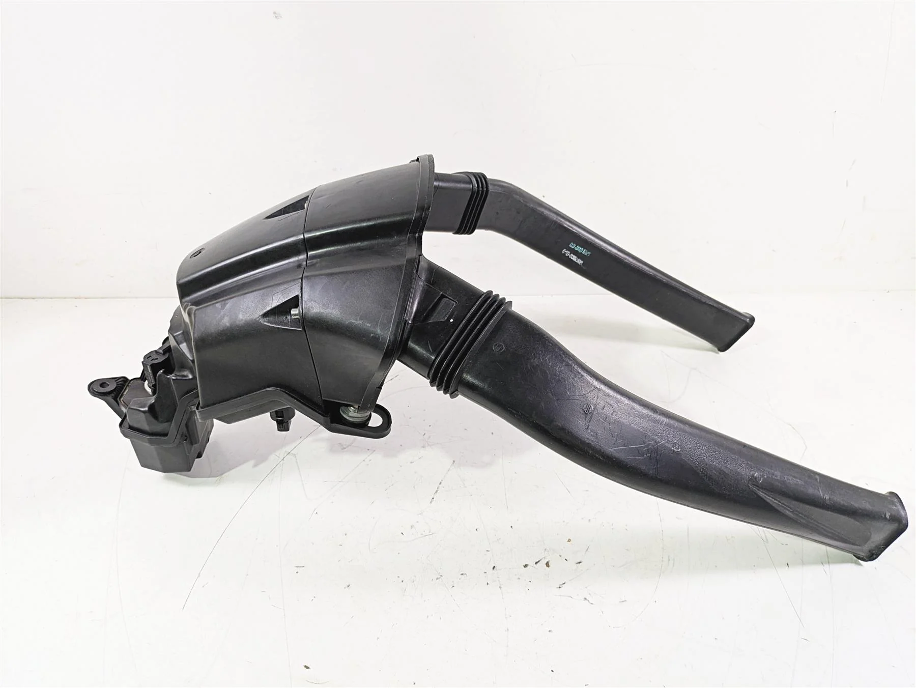 2015 BMW K1600 GT K48 Air Box Cleaner Breather & Tubes 13717712315 - Image 5