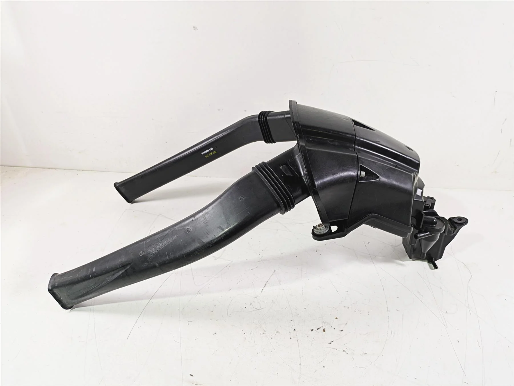 2015 BMW K1600 GT K48 Air Box Cleaner Breather & Tubes 13717712315 - Image 7