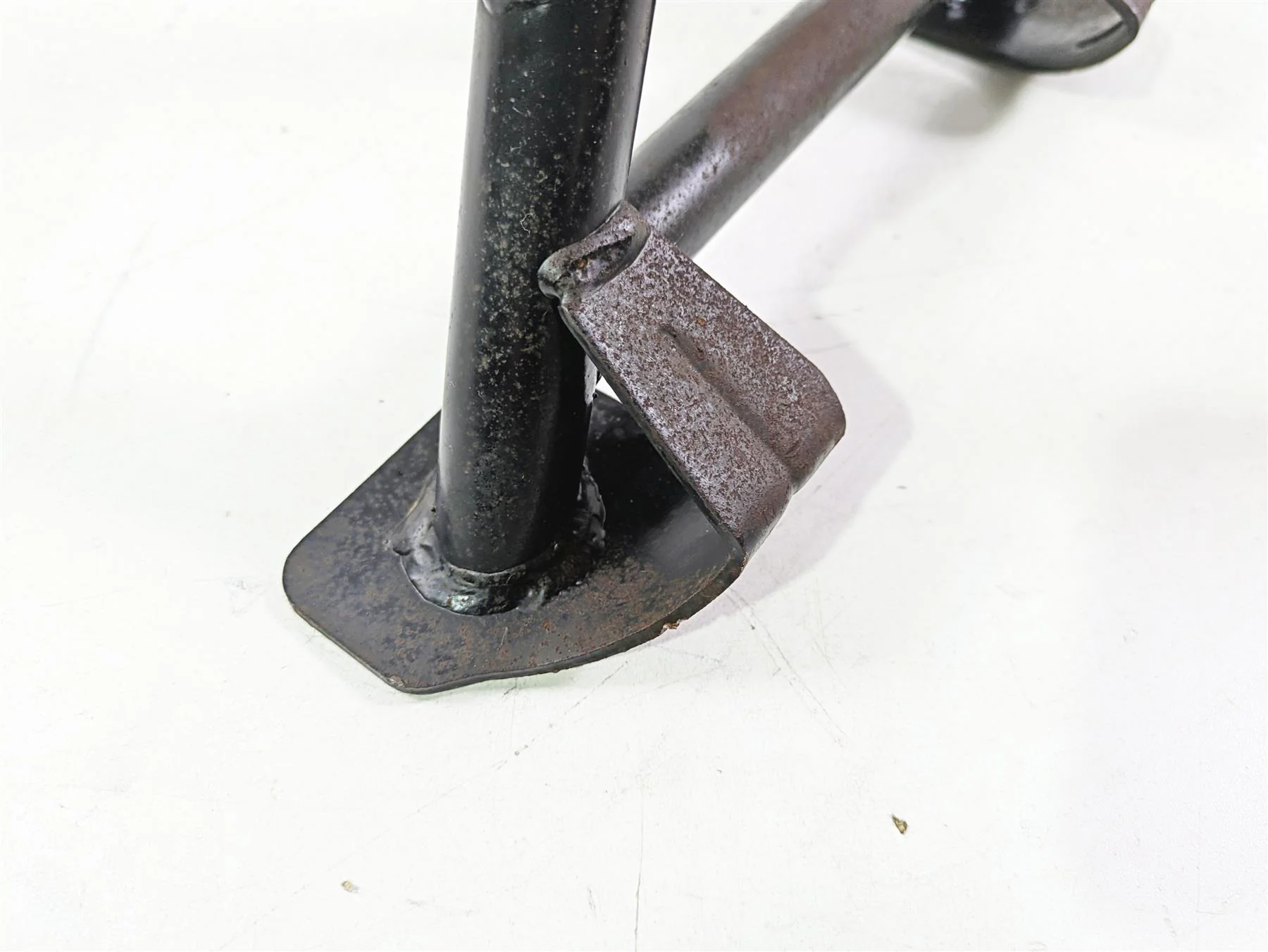 2015 BMW K1600 GT K48 Center Kickstand Kick Stand & Mount 46528522559 - Image 9