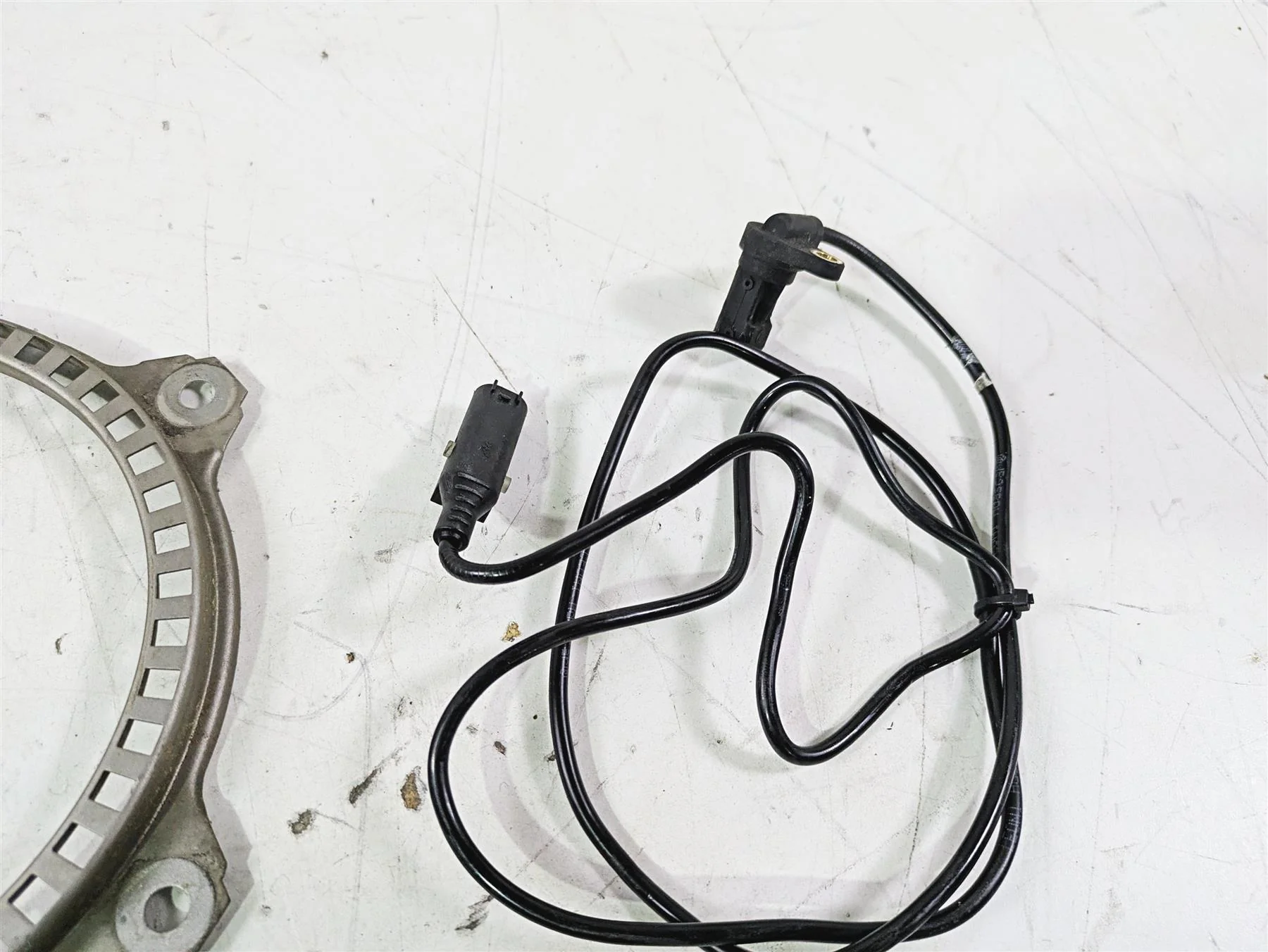 2015 BMW K1600 GT K48 Front Abs Brake Wheel Speed Sensor 34527677824 - Image 4