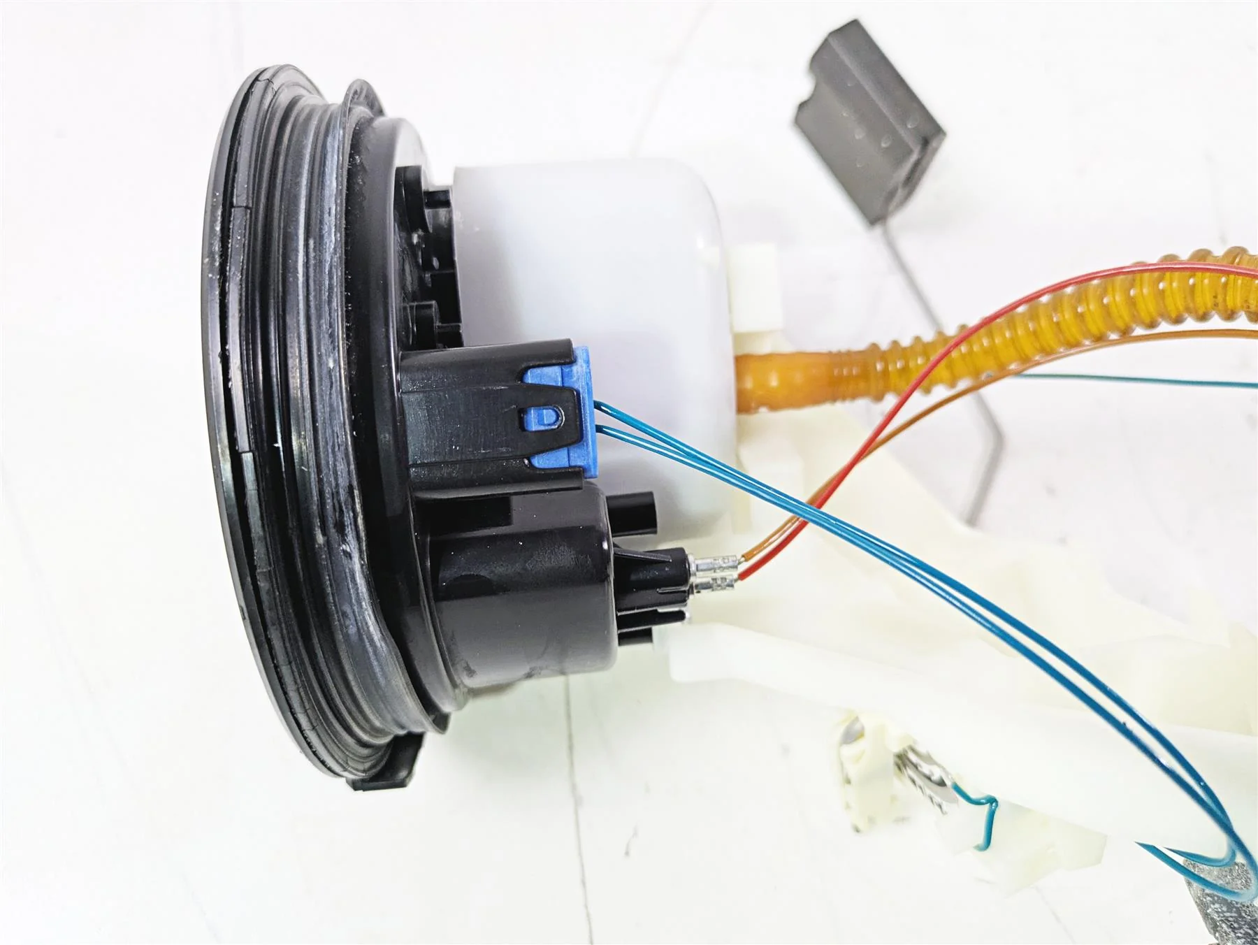 2015 BMW K1600 GT K48 Fuel Gas Petrol Pump 16147728615 16148554921 - Image 10
