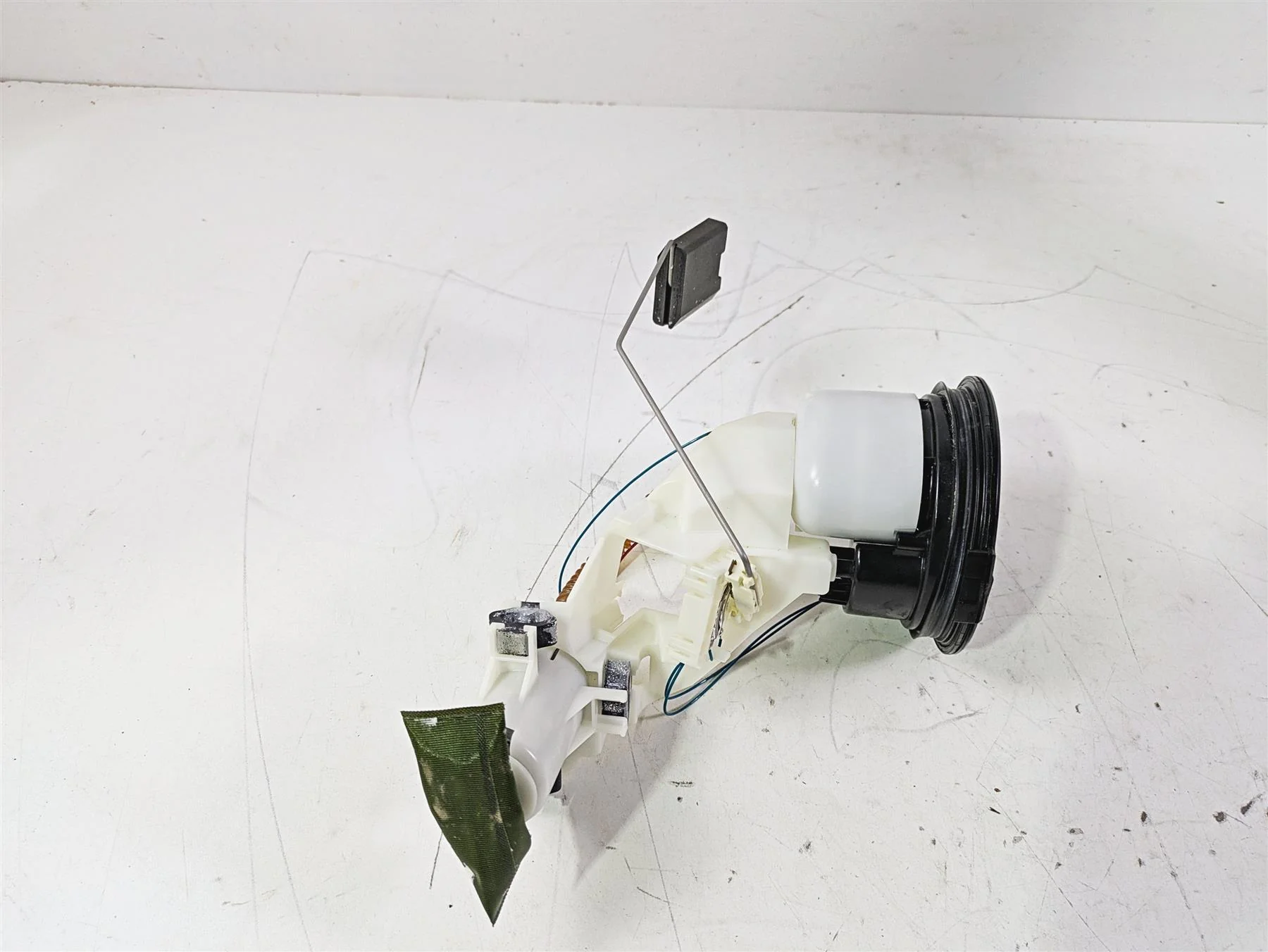 2015 BMW K1600 GT K48 Fuel Gas Petrol Pump 16147728615 16148554921 - Image 11